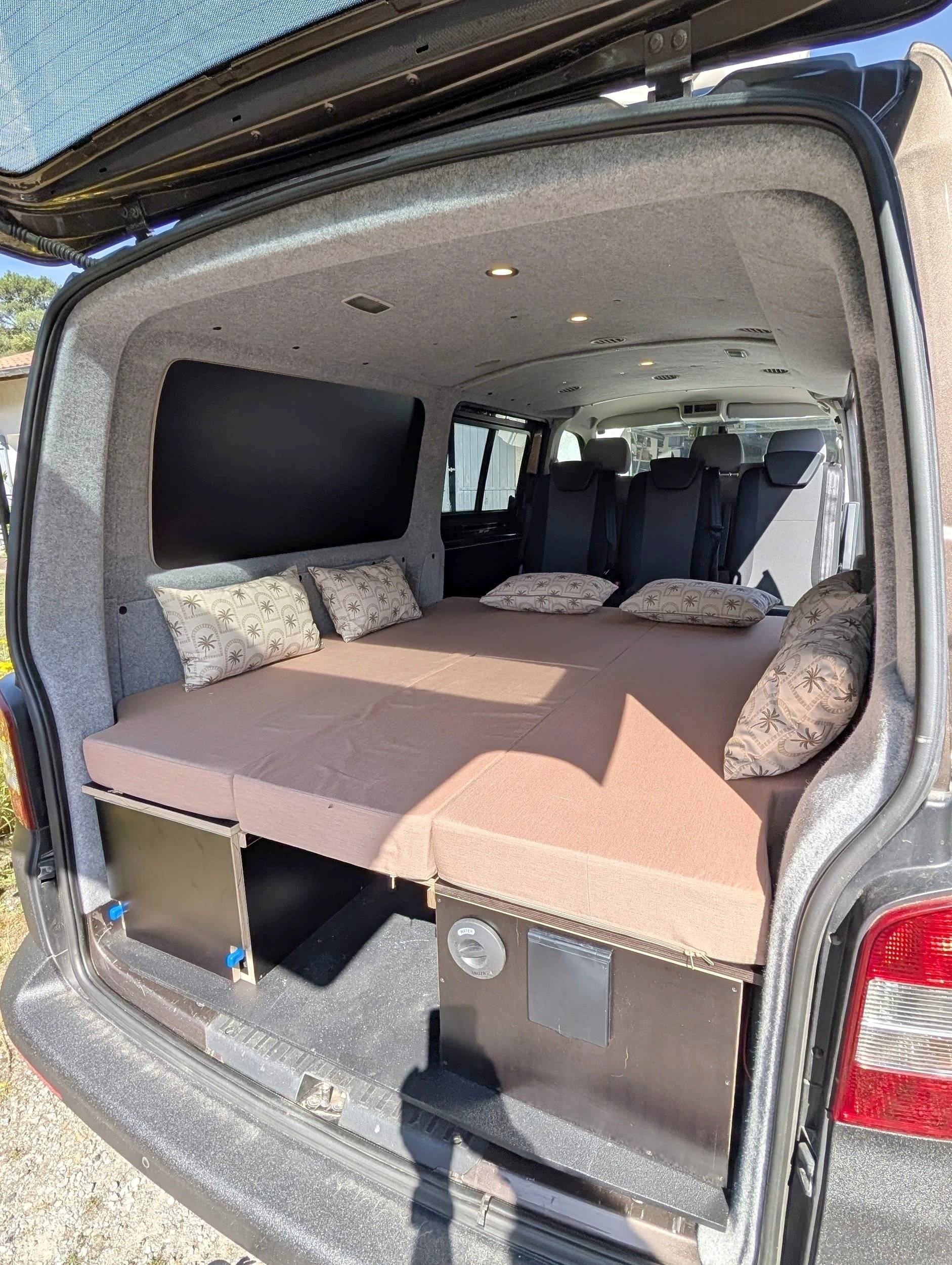 Berth Volkswagen Transporter 2,0 l 140 ch - Yescapa