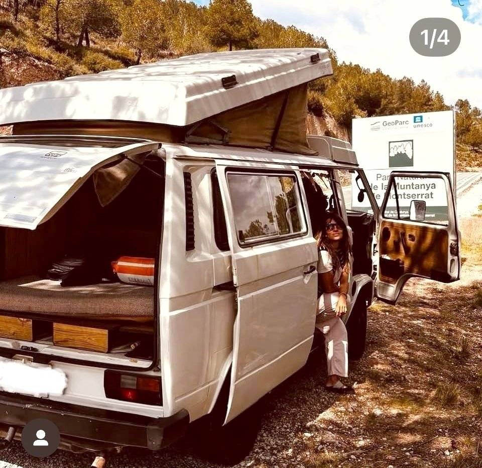 Vista del vehículo ángulo delantero Volkswagen T3 - Yescapa