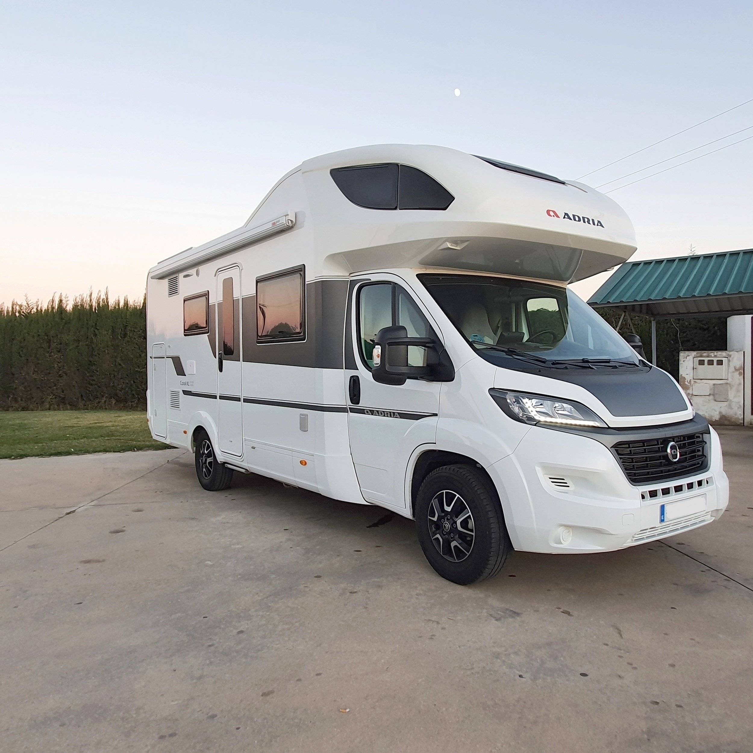 Adria Coral XL Plus A 670 SL