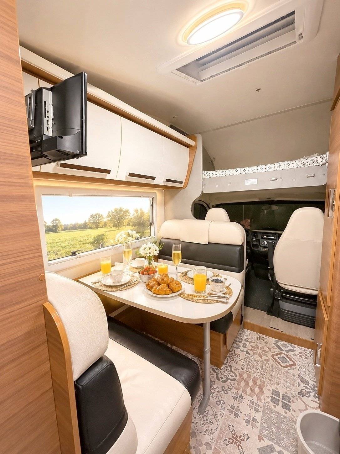 Dinette Citroën Jumper 3,0 l 177 ch - Yescapa