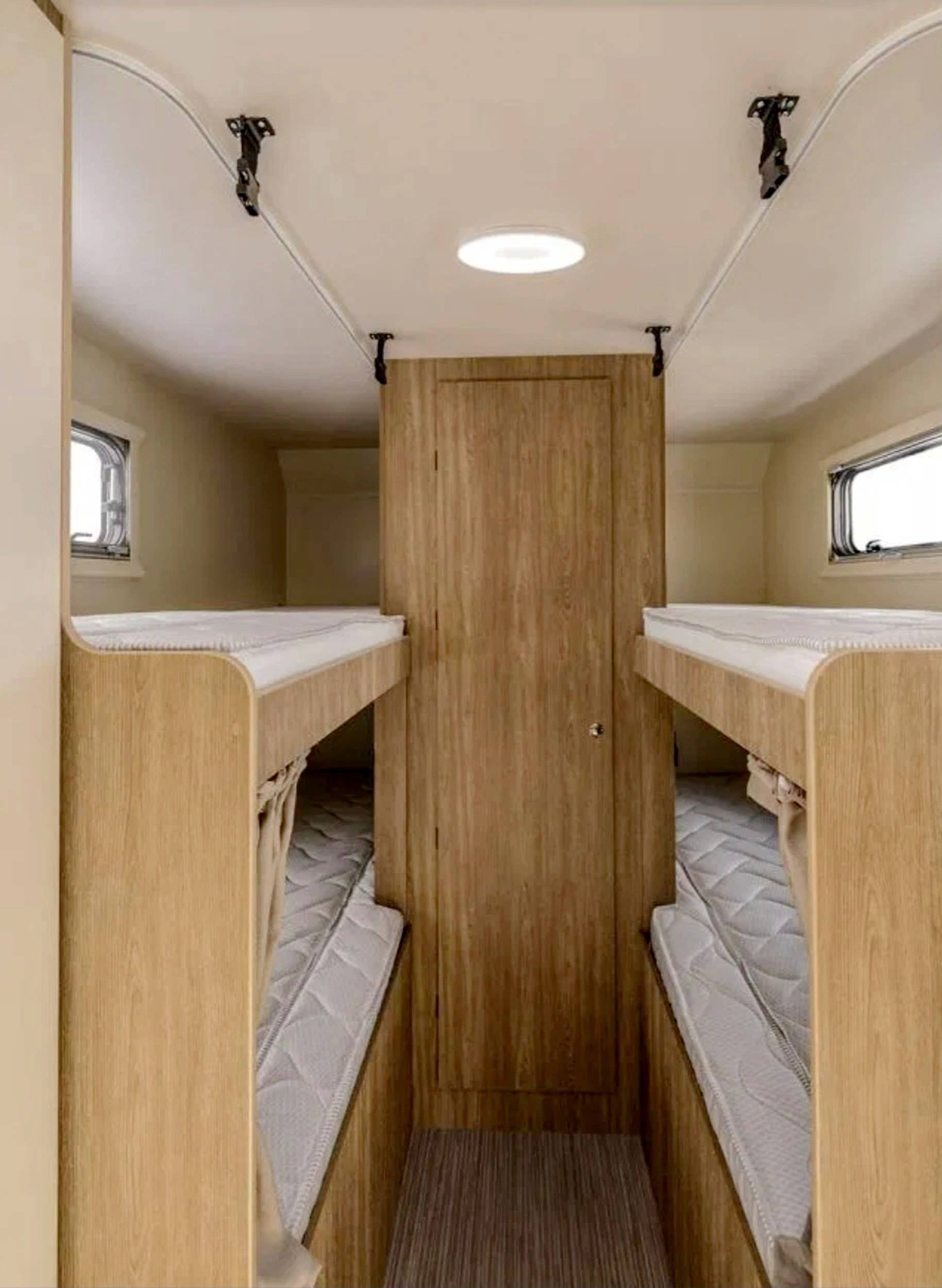 Letti Fiat Ducato 2,2 l 120 ch - Yescapa