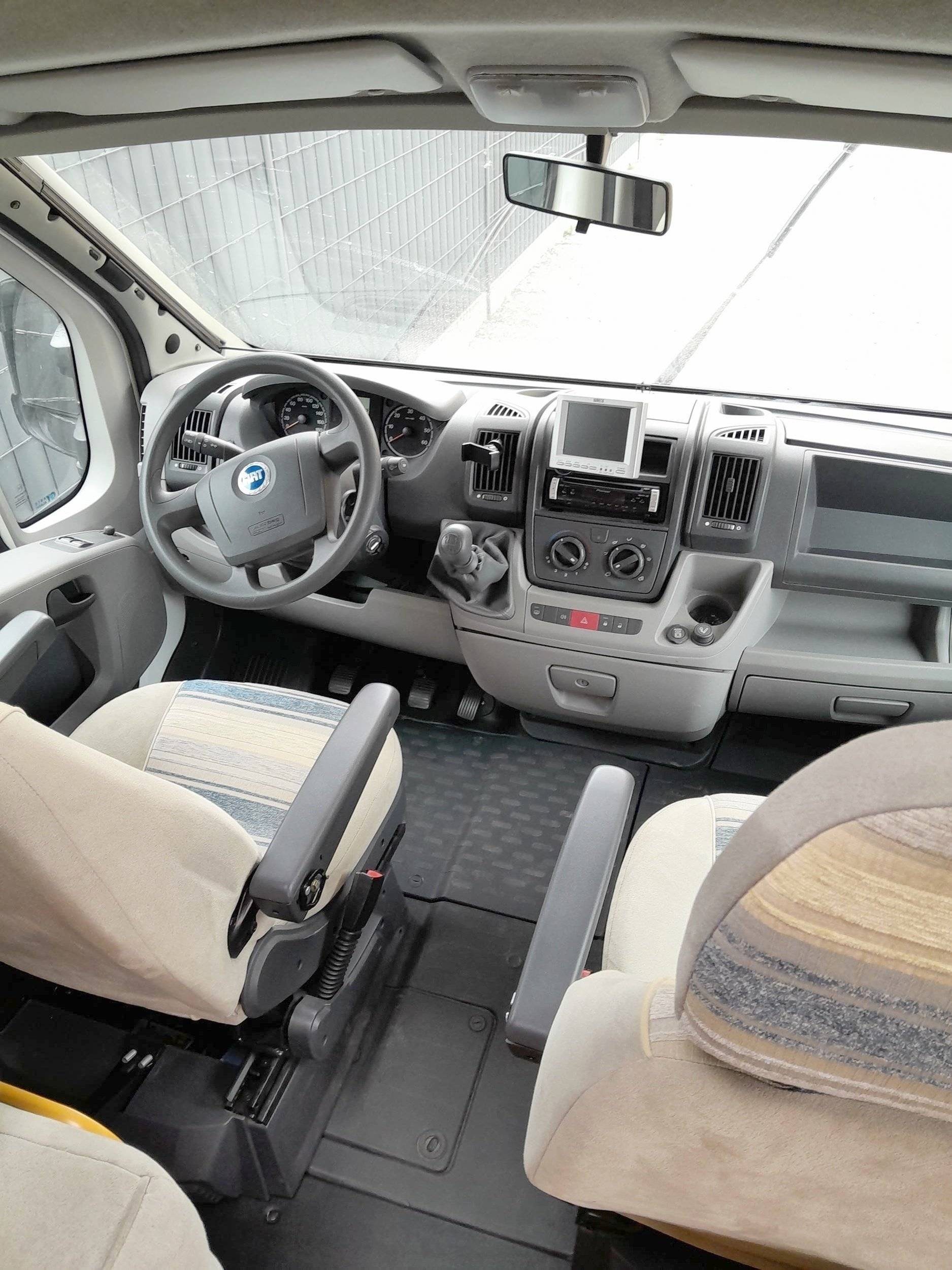 Adria Adriatik stargo 690 DK