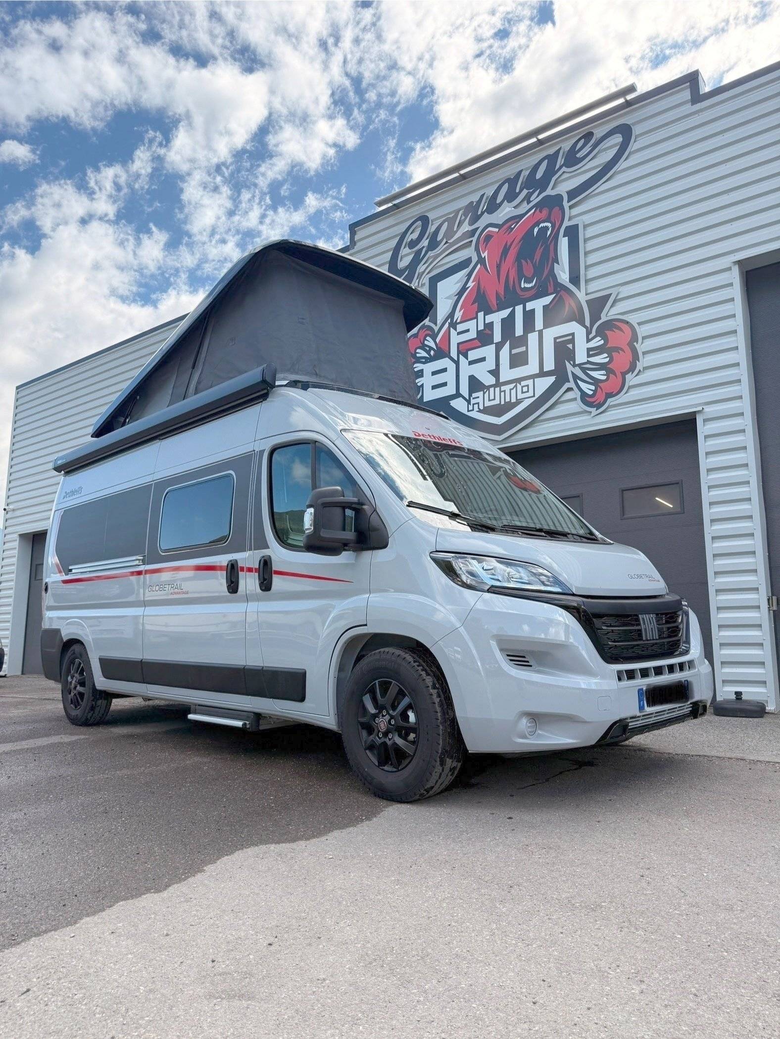 Front view from 3/4 Fiat Fiat Dethleffs - Yescapa