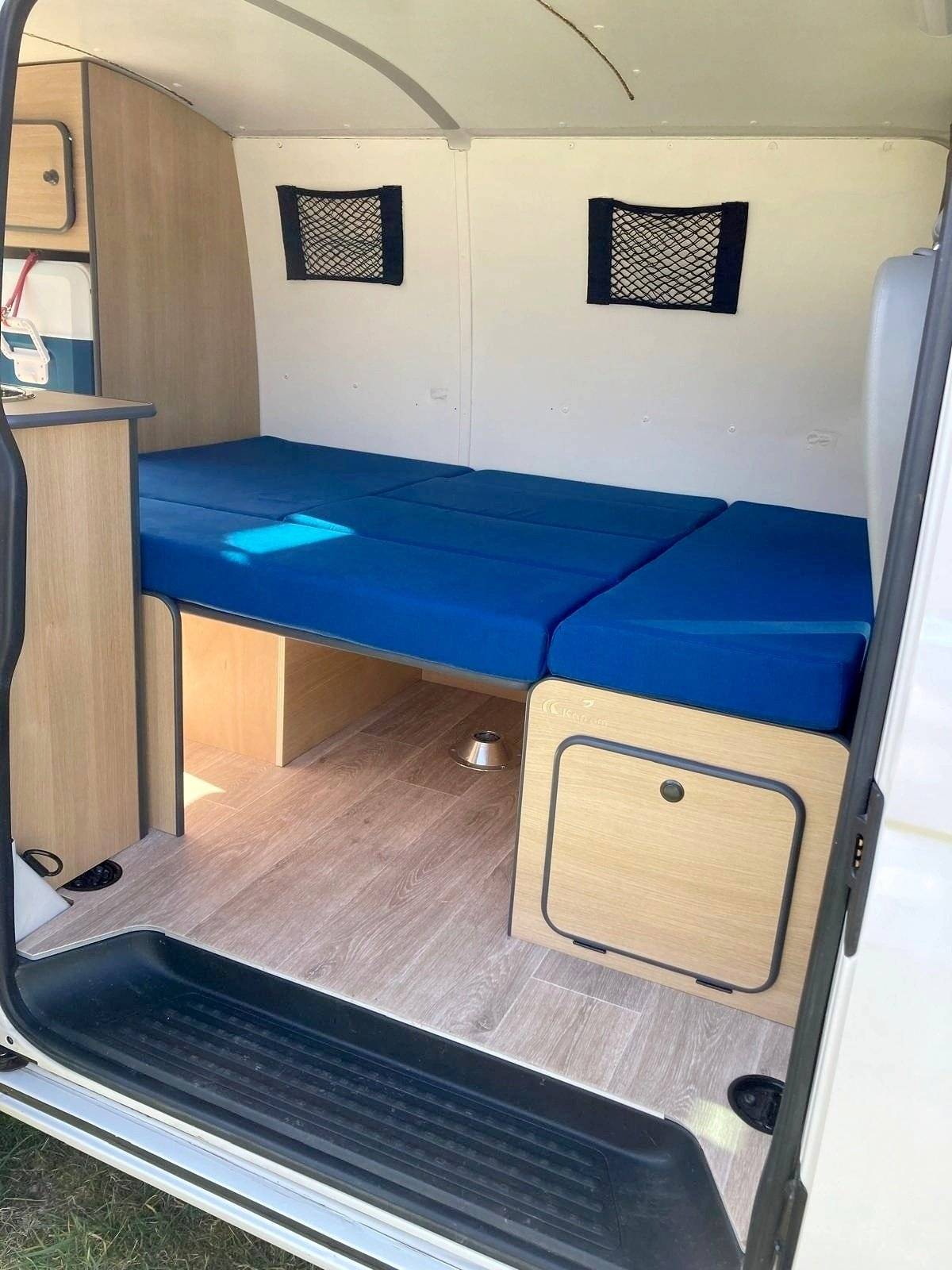 Couchages Volkswagen Volkswagen Transporter T5.1 - Yescapa