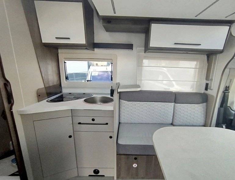 Benimar Transit 2,0 l 170 ch
