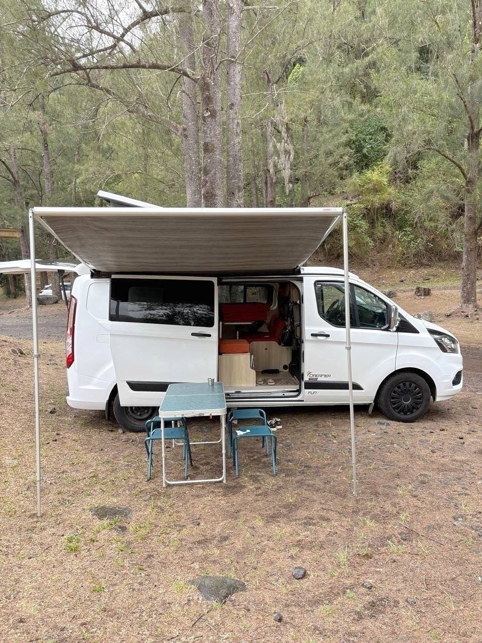 Rapido Ford Transit Custom