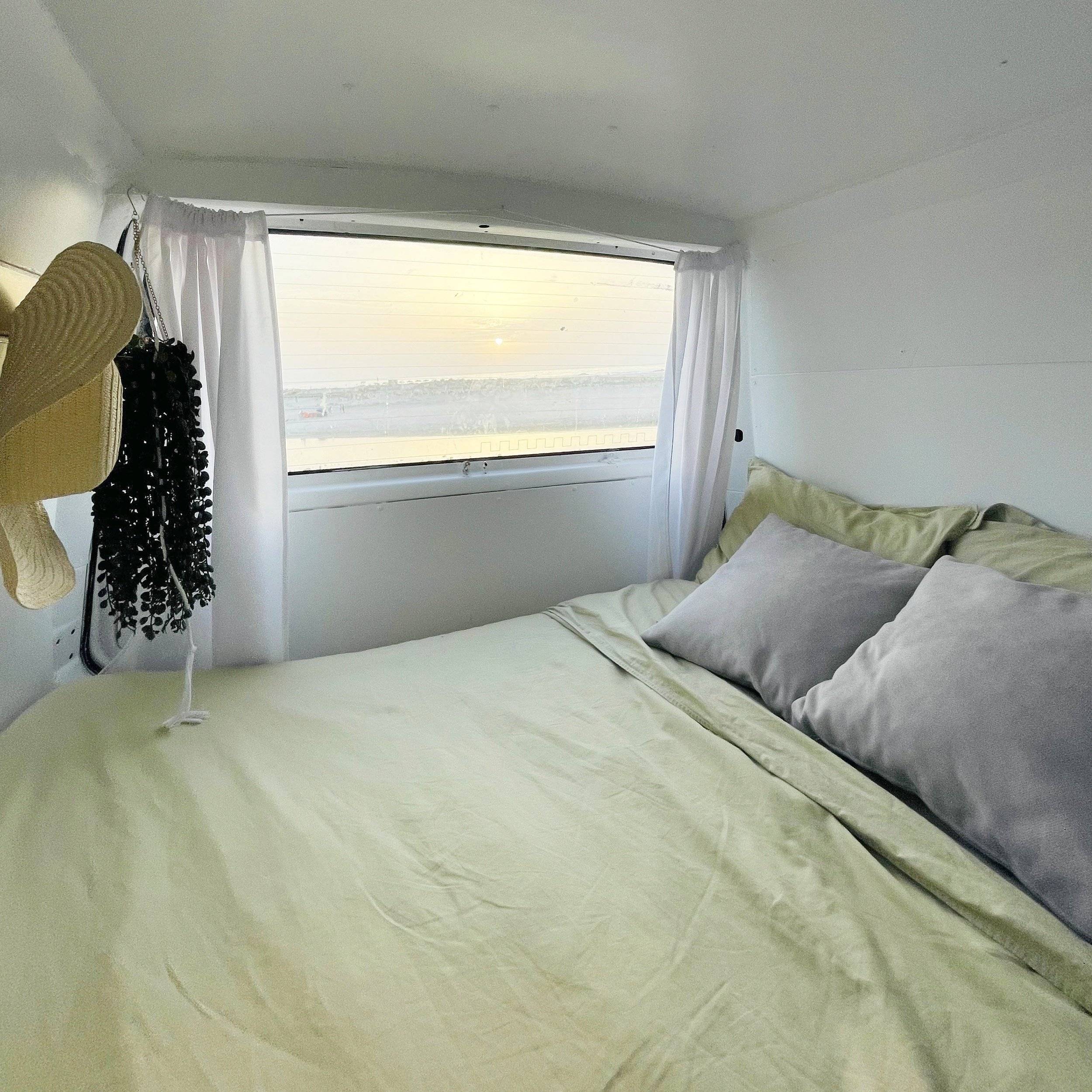 Volkswagen Transporter T4 2.4D