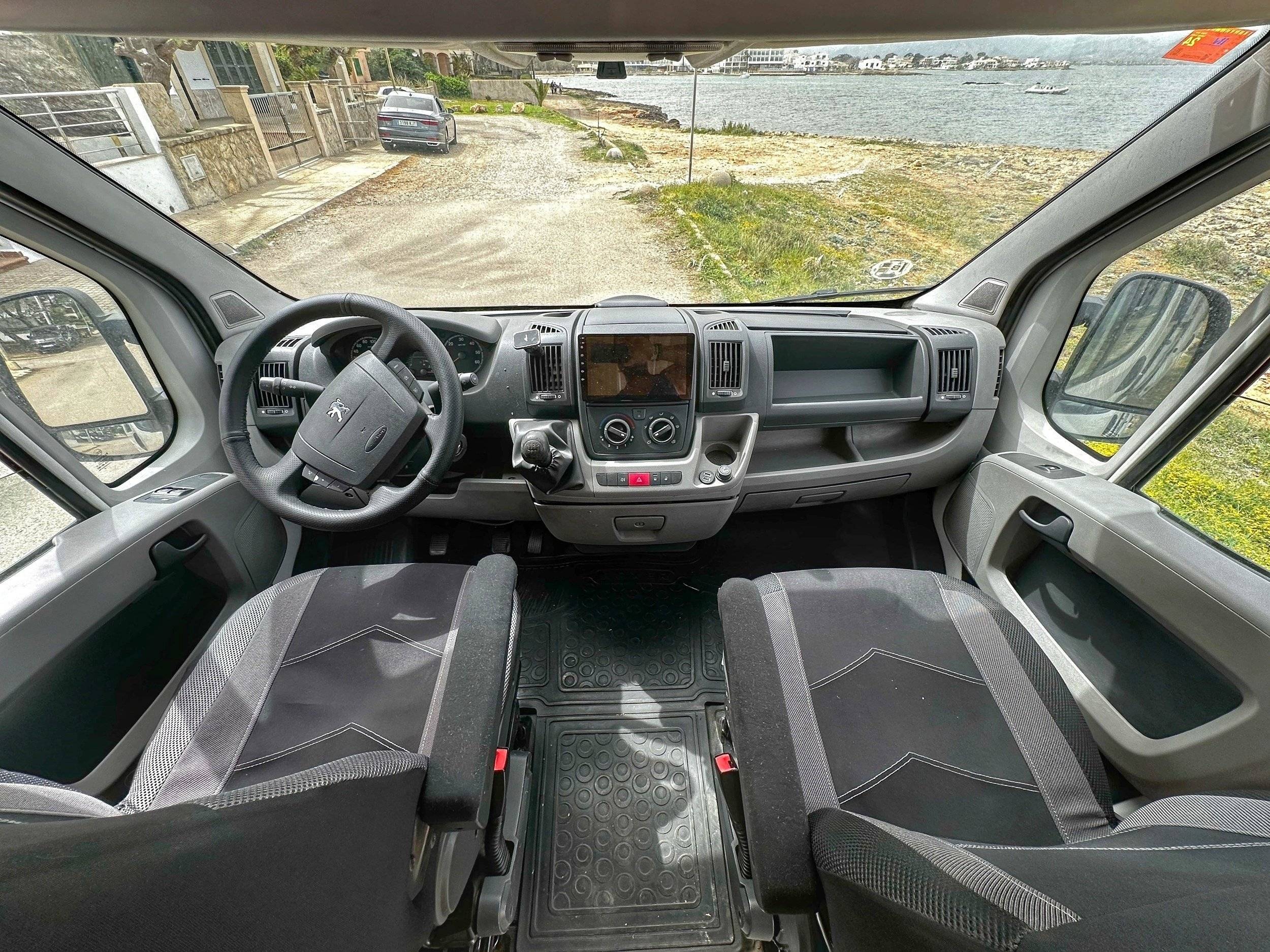 Peugeot Boxer 2,2 l 120 ch.