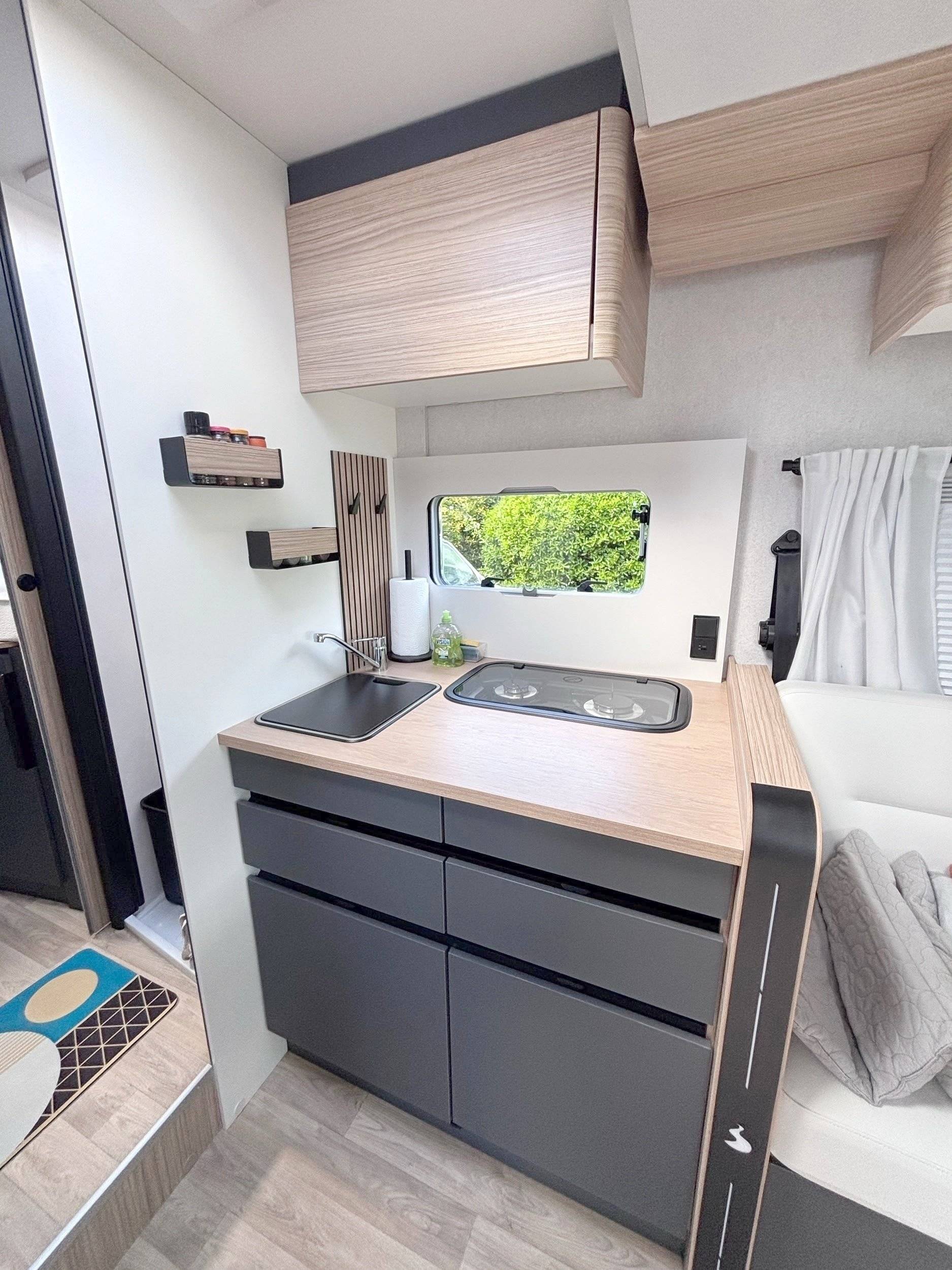 Bavaria T740 C Style