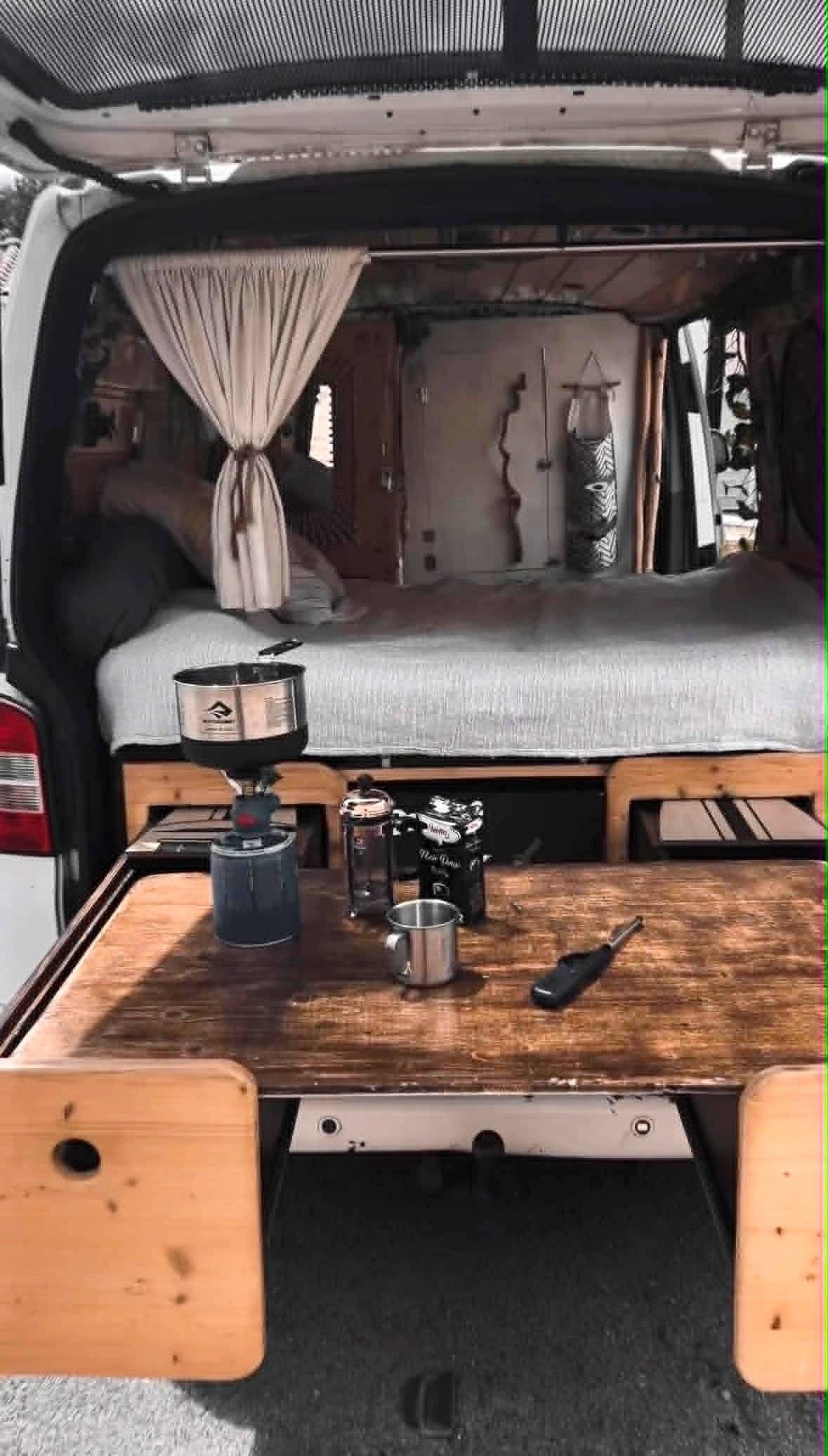 Volkswagen T5 2 l 102 ch