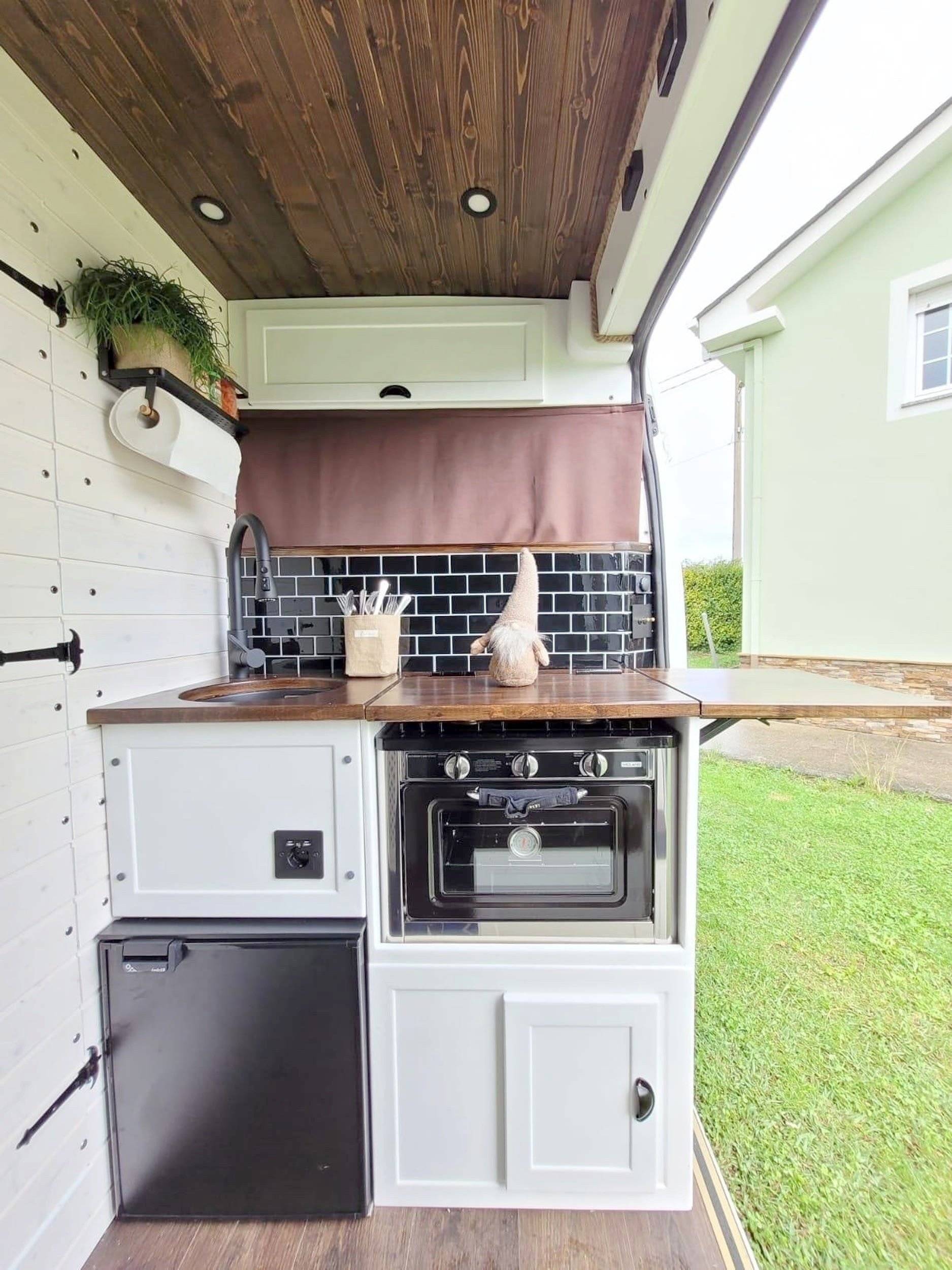 Coin cuisine Peugeot Boxer 2,0 l 130 ch - Yescapa