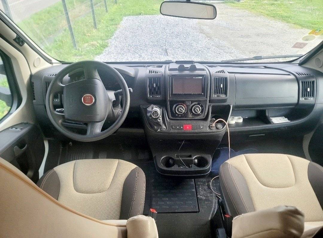Lloc de conducció Fiat - Yescapa