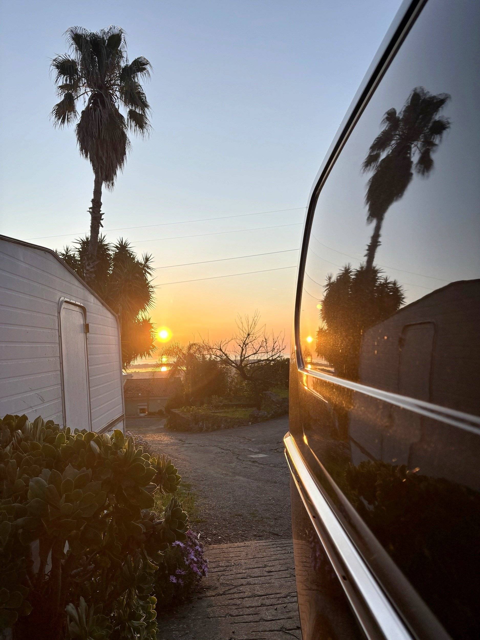 Custo Van Transporter