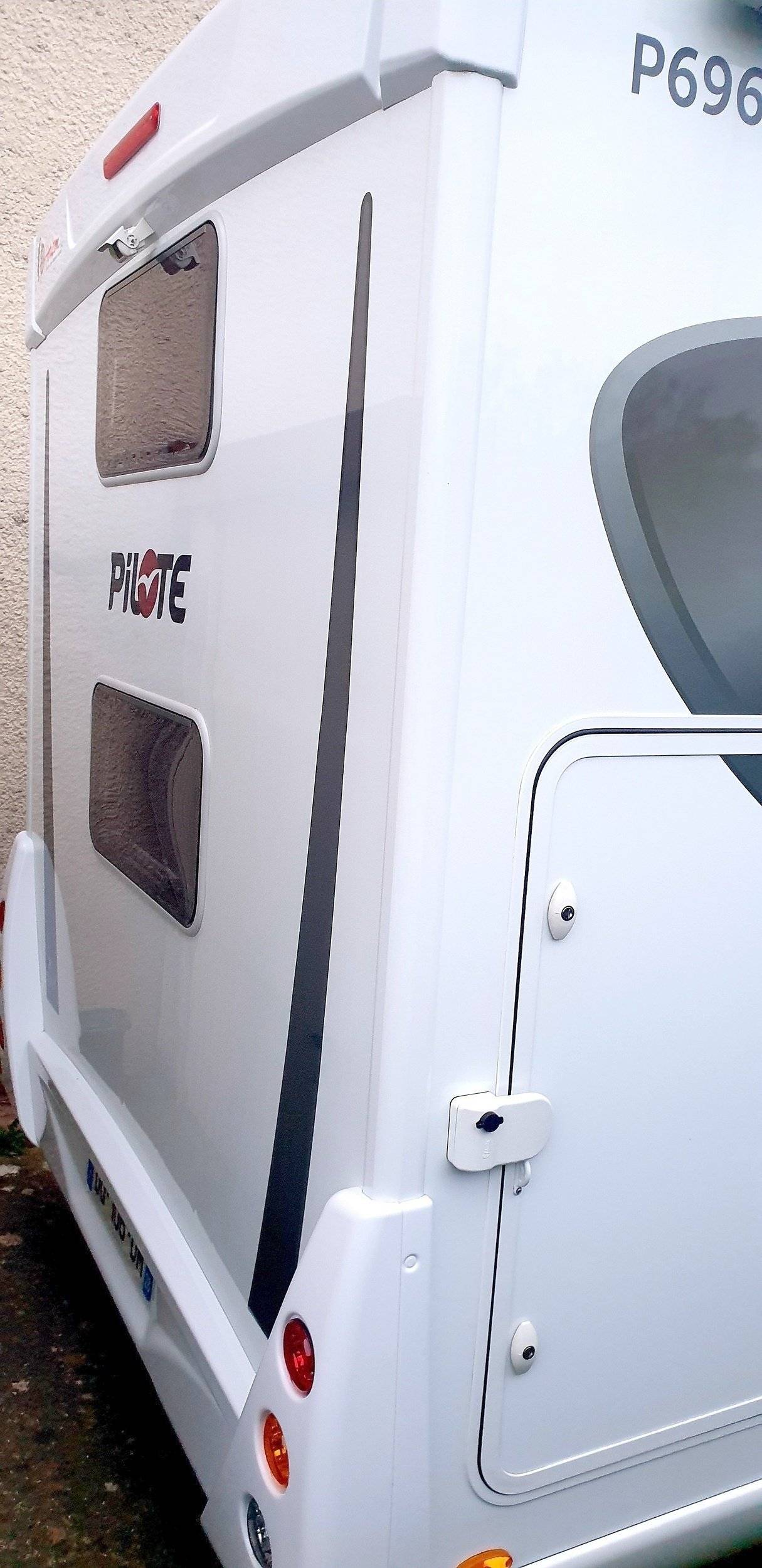 Pilote Pilote Pacific P6