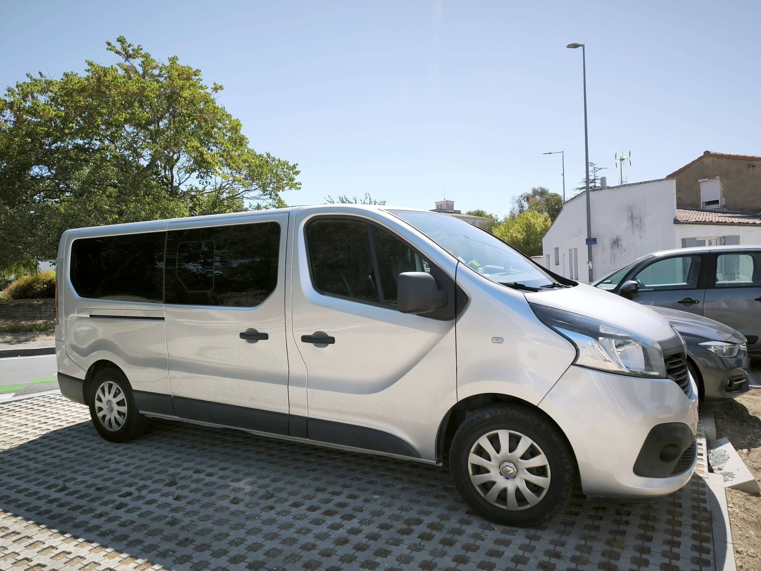 la compagnie du petit camion trafic L2 H1 120cv