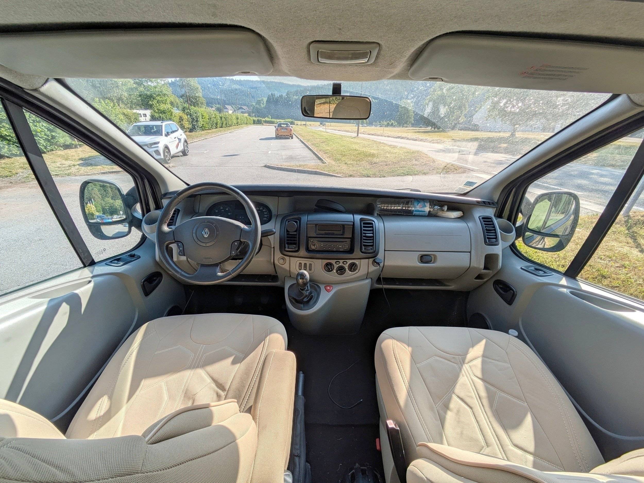Flada6 Renault Trafic