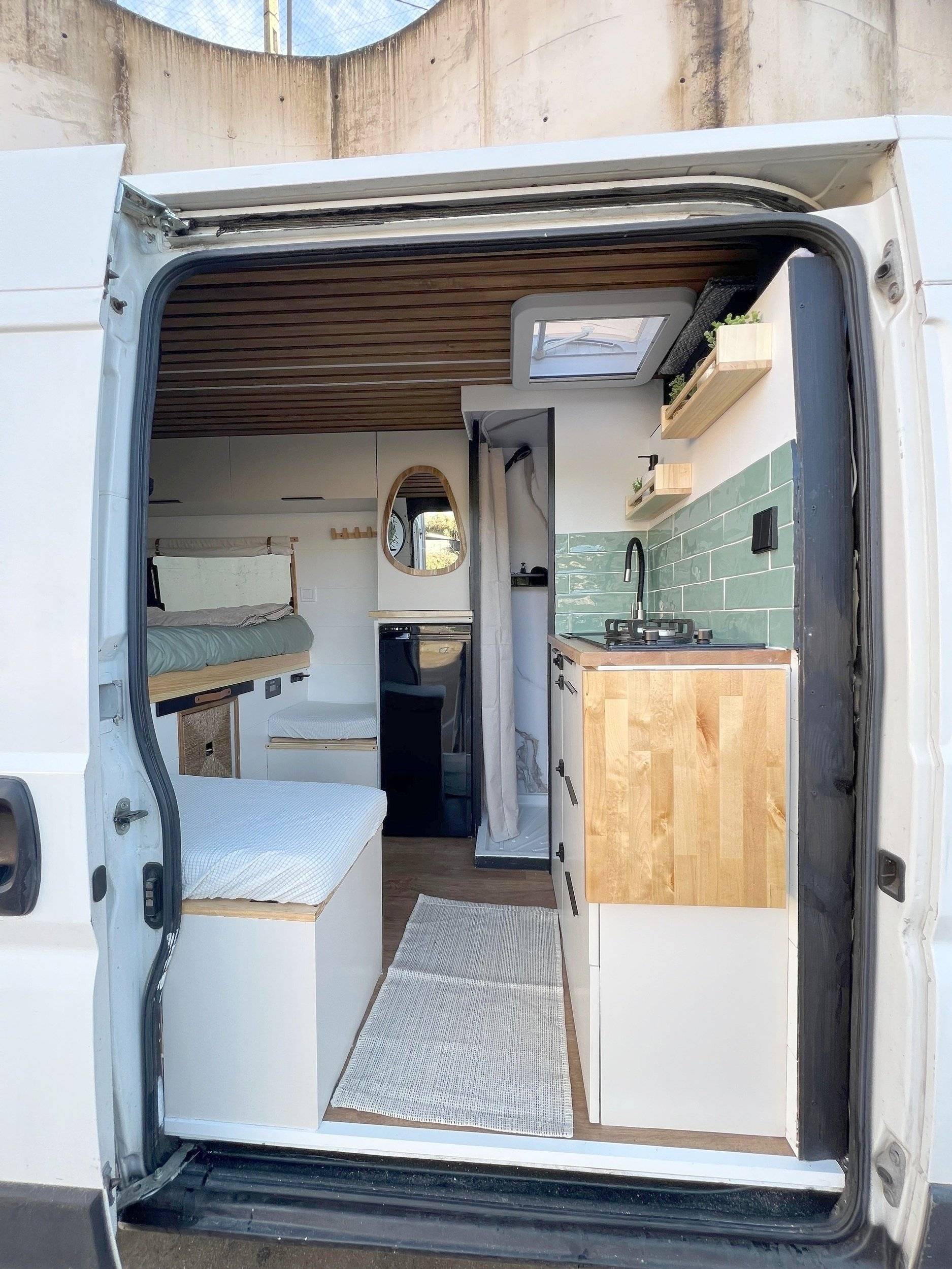 schräge Vorderansicht Citroën Citroën jumper - Yescapa