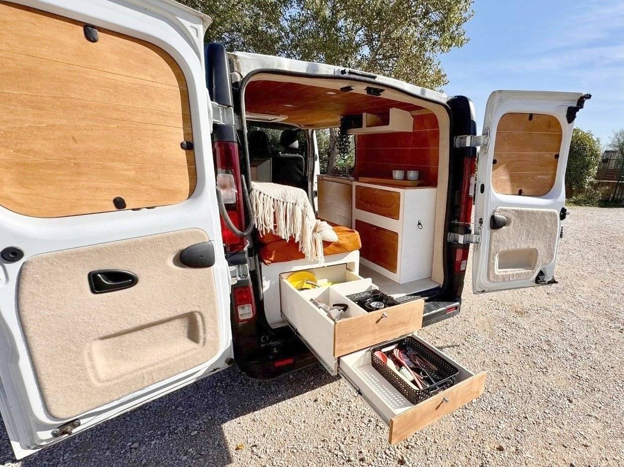 ventoux van RENAULT TRAFIC III Grand Confort