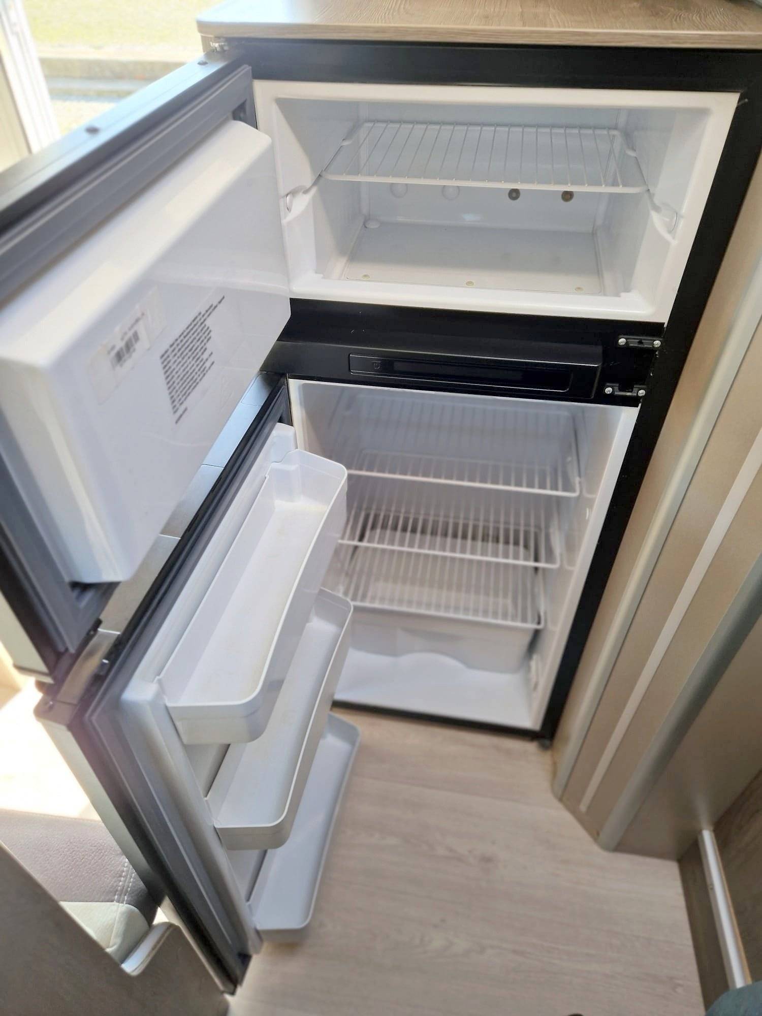 Challenger 358EB Graphite