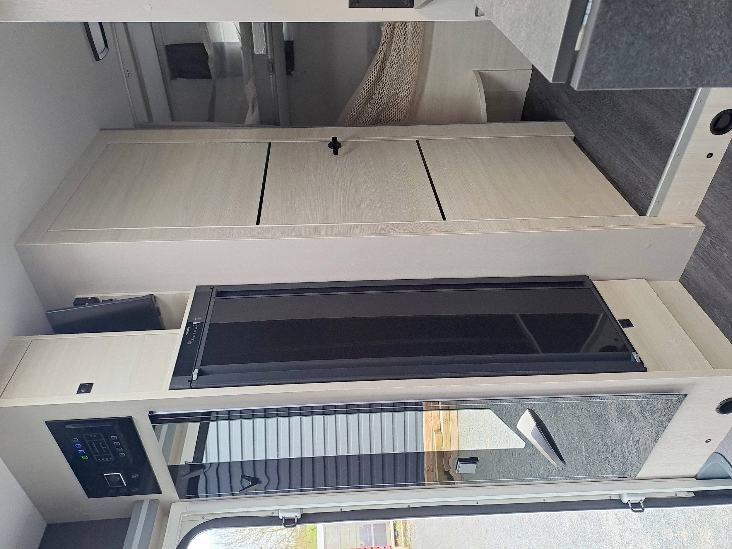 Challenger Challenger 380