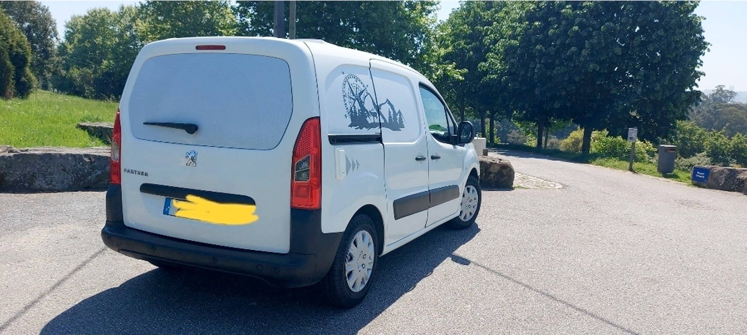 Camp'In Box Campervan