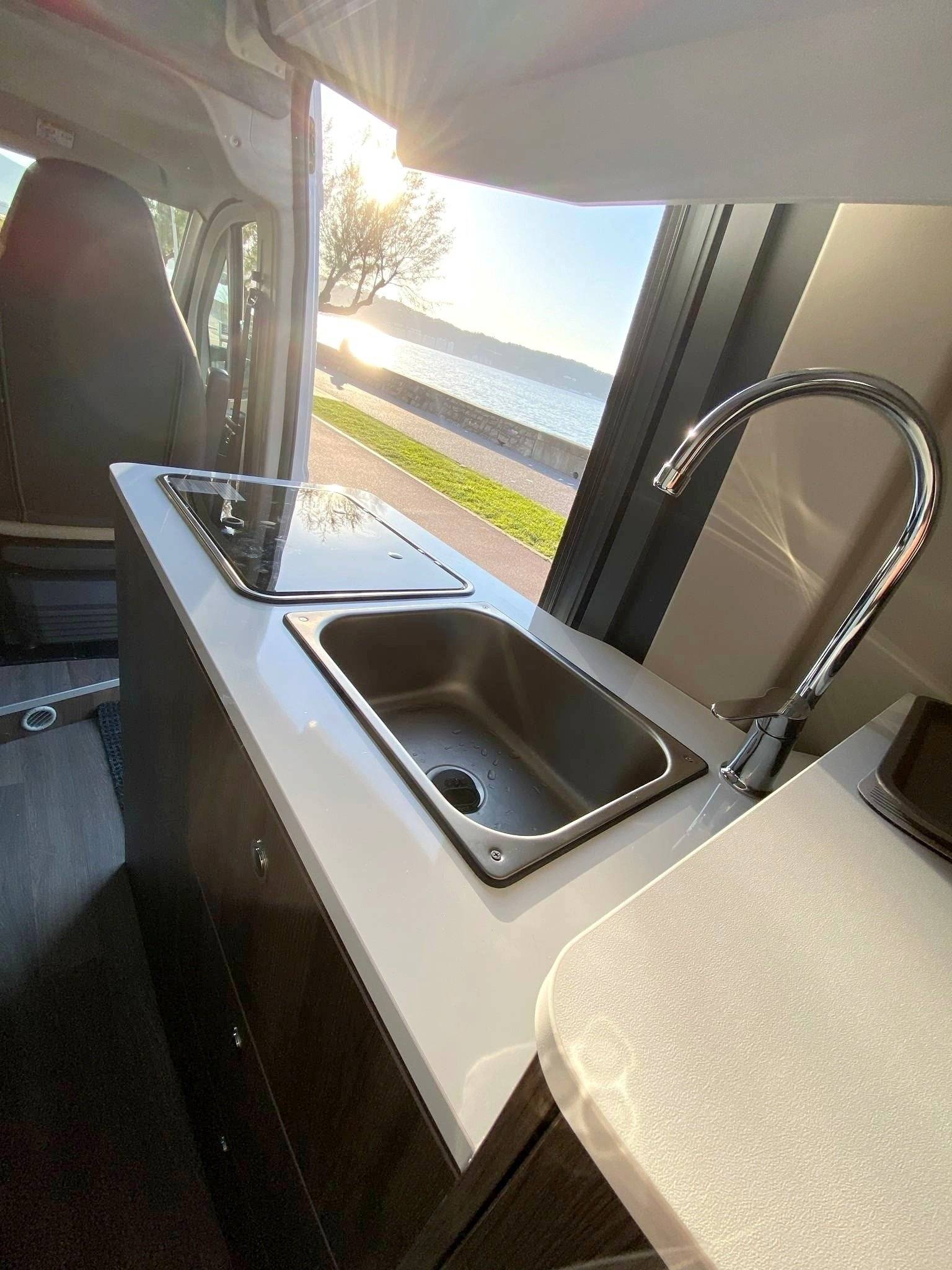 Benimar BENIVAN 120 UP