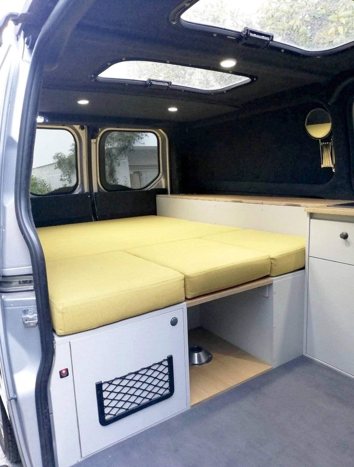 Ford Custom 2,5 l 105 h