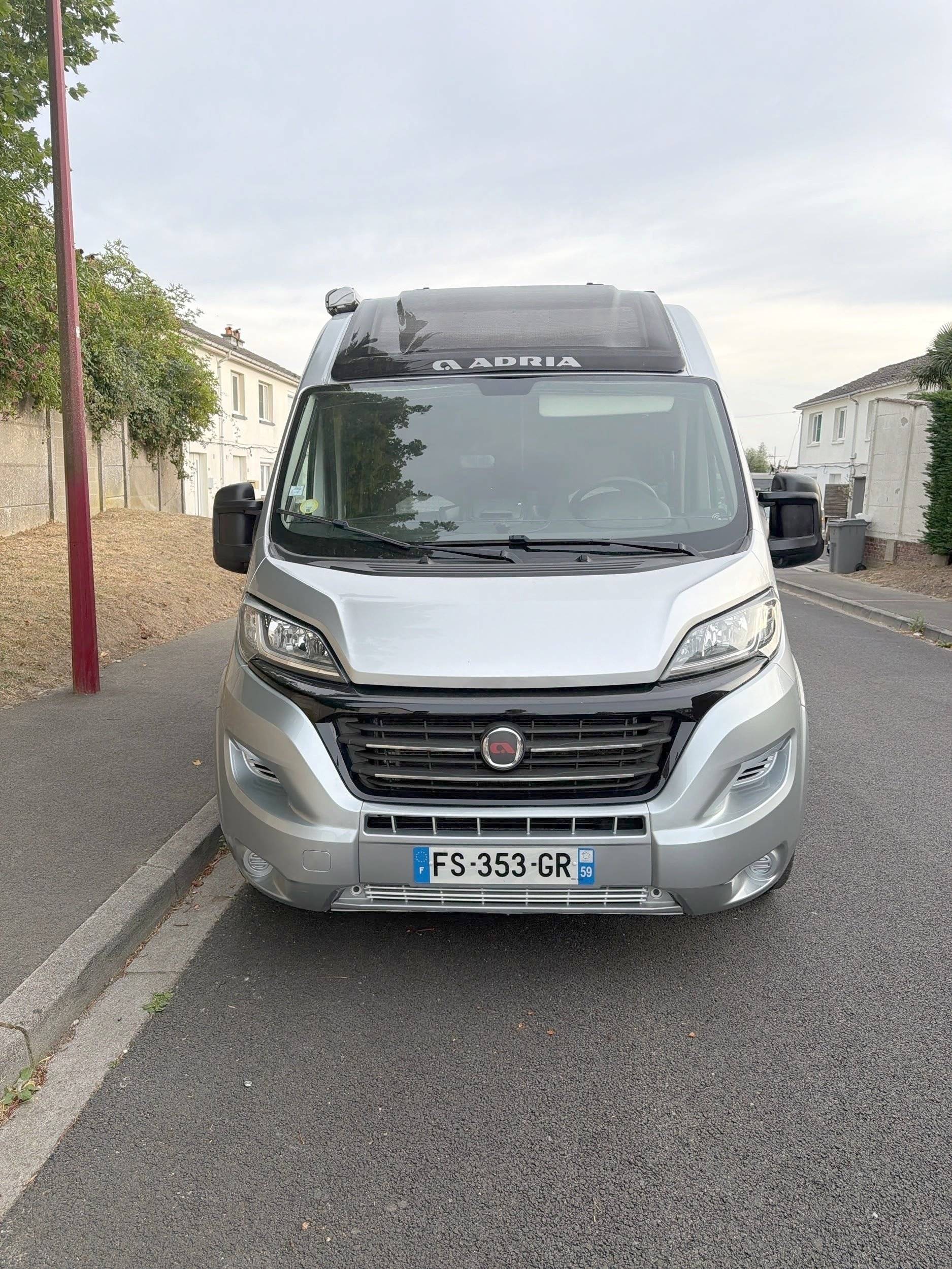 Adria Spb 600 twin supreme