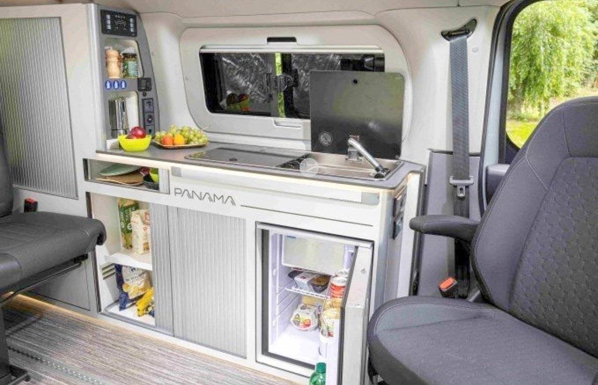 Kitchen Ford Transit 2,2 l 140 ch - Yescapa