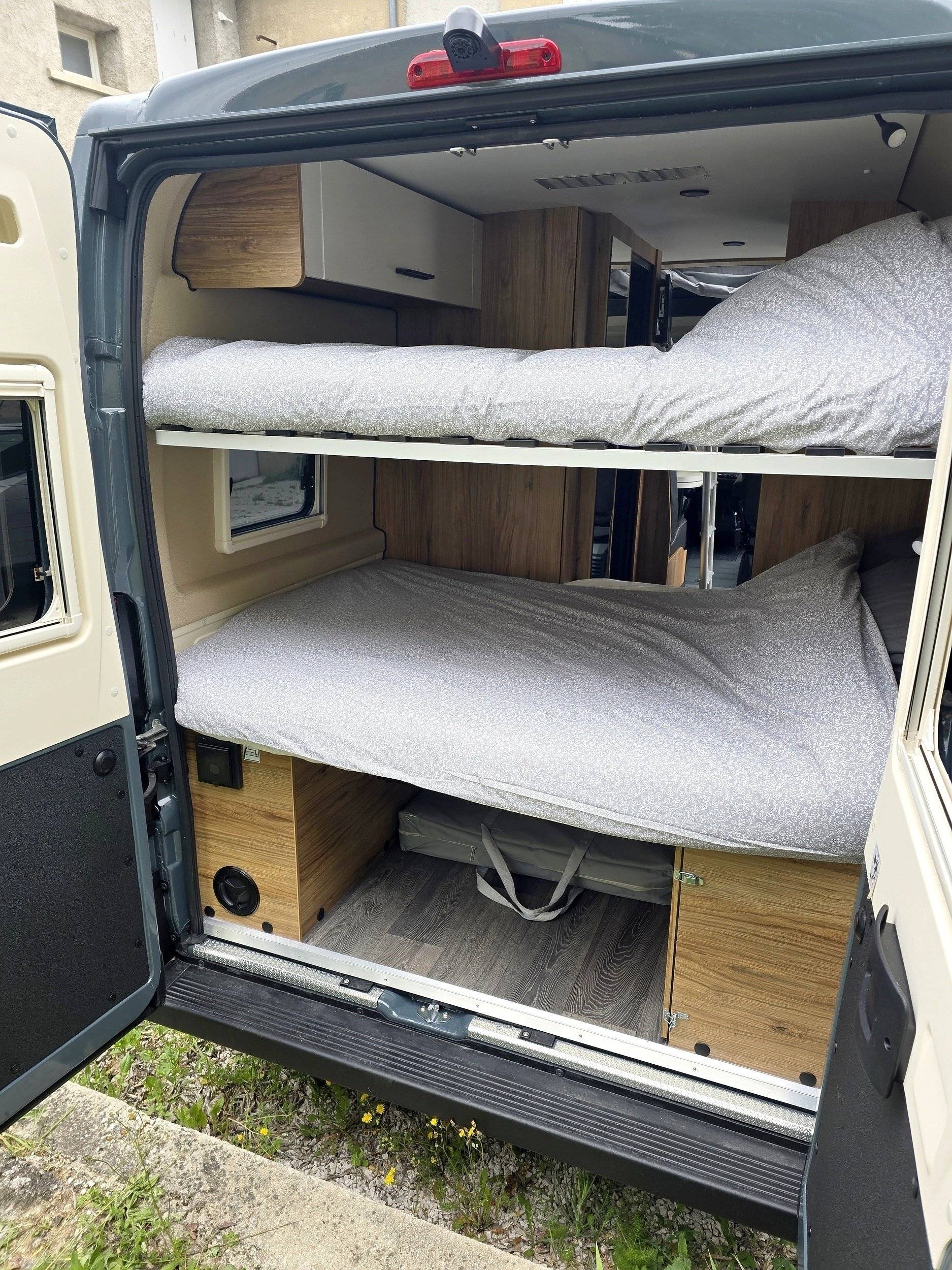 Font Vendôme Leader Camp