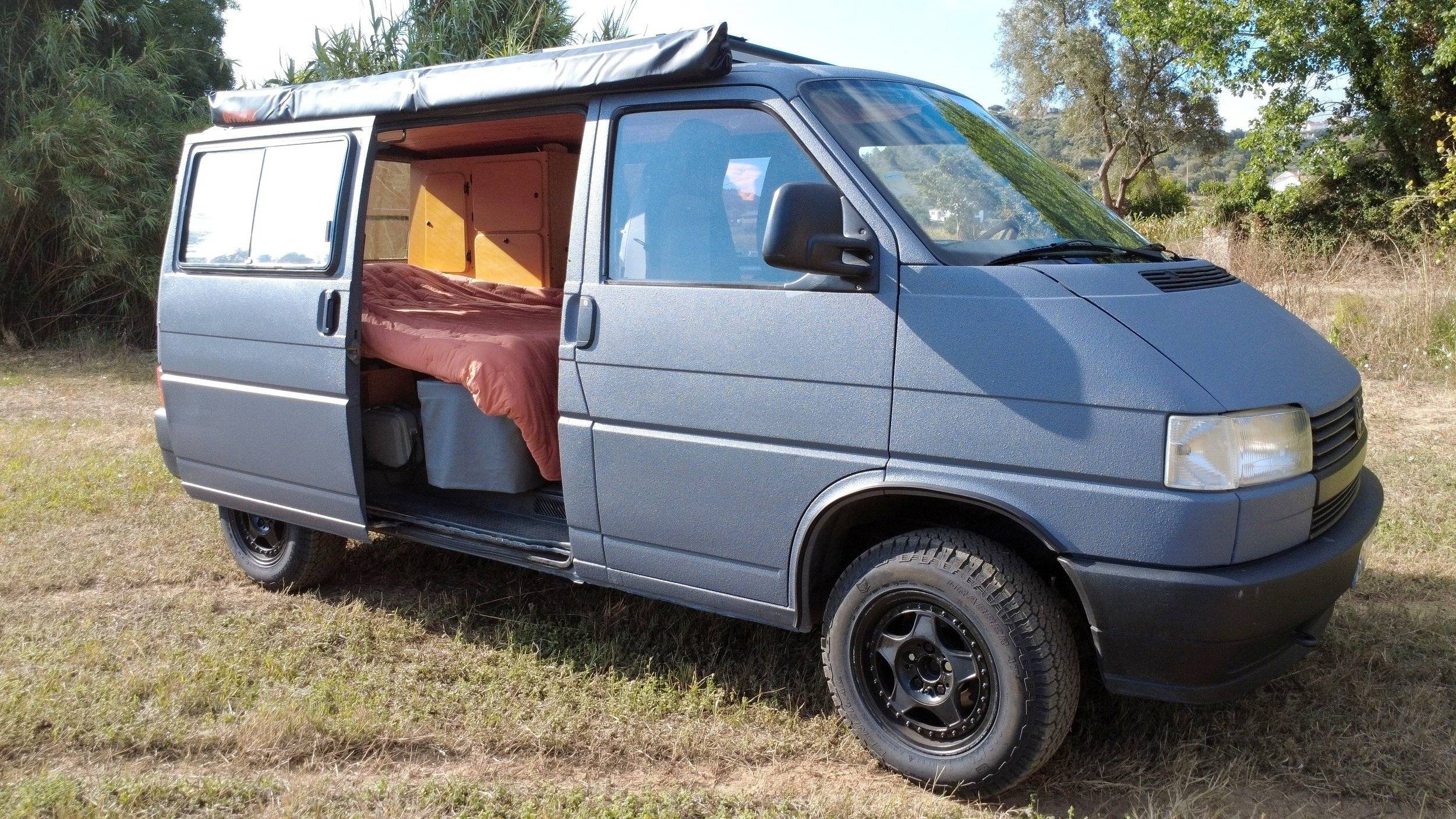 Vista del vehicle angle davanter Volkswagen - Yescapa