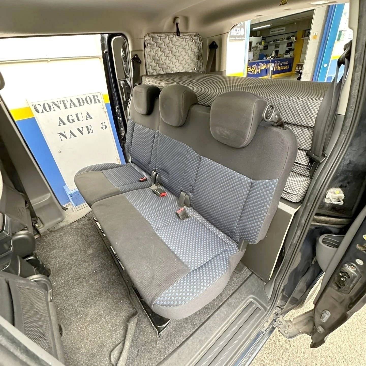 Coin repas Nissan Evalia NV200 - Yescapa
