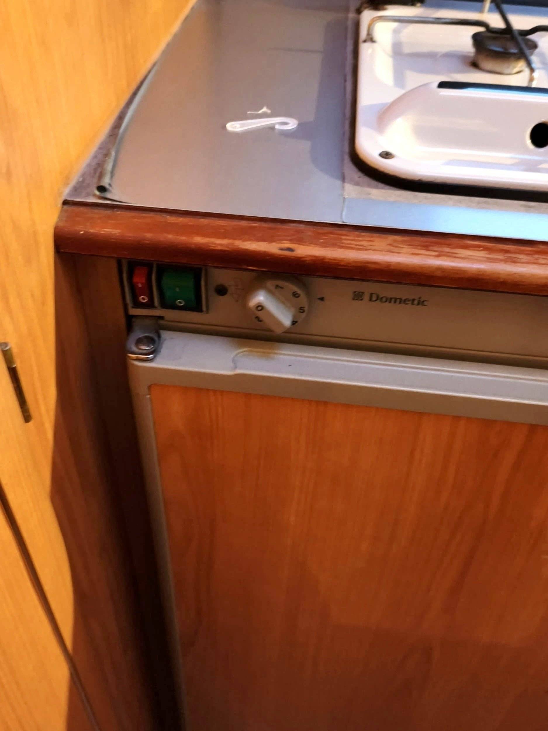 Kitchenette Ford FORD TRANSIT - Yescapa