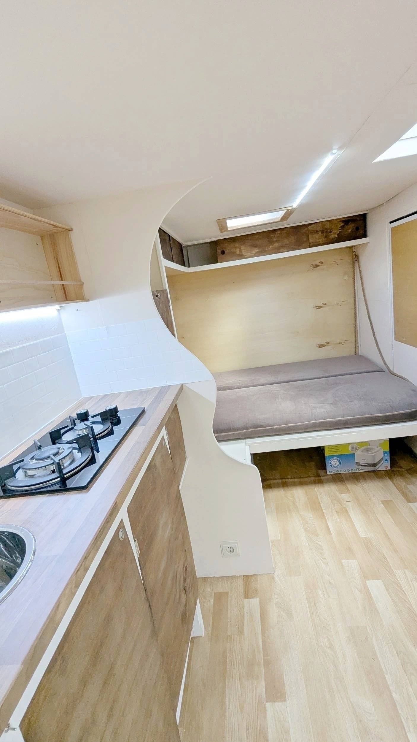 llits Ford Transit 2,4 l TDCi 115 ch. - Yescapa