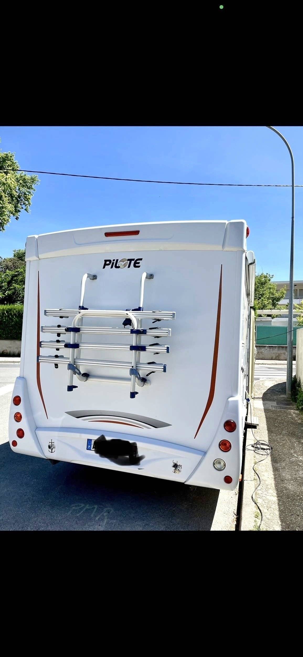 Pilote A705 aventua