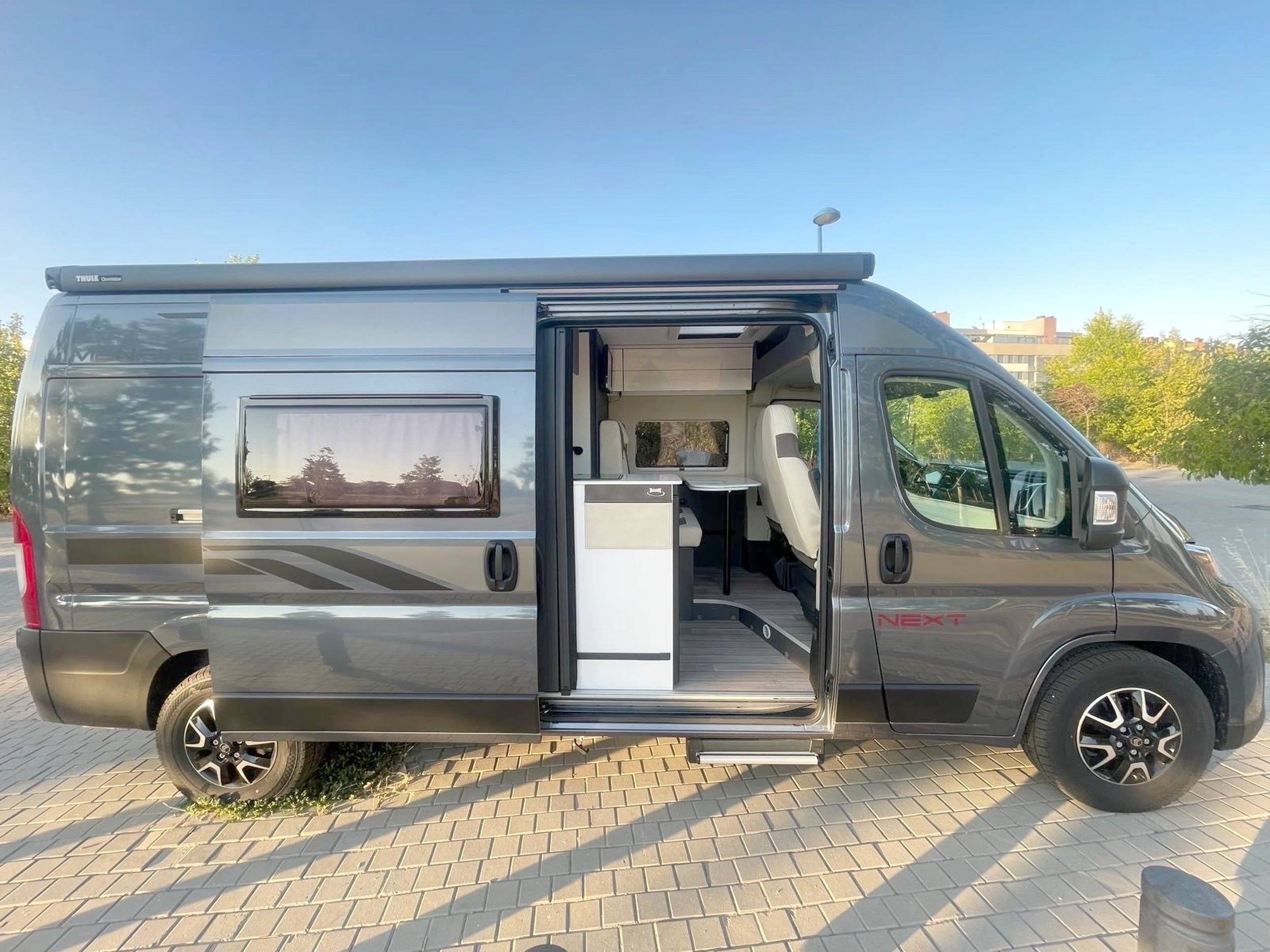 Mclouis Menfys Van 3 maxi