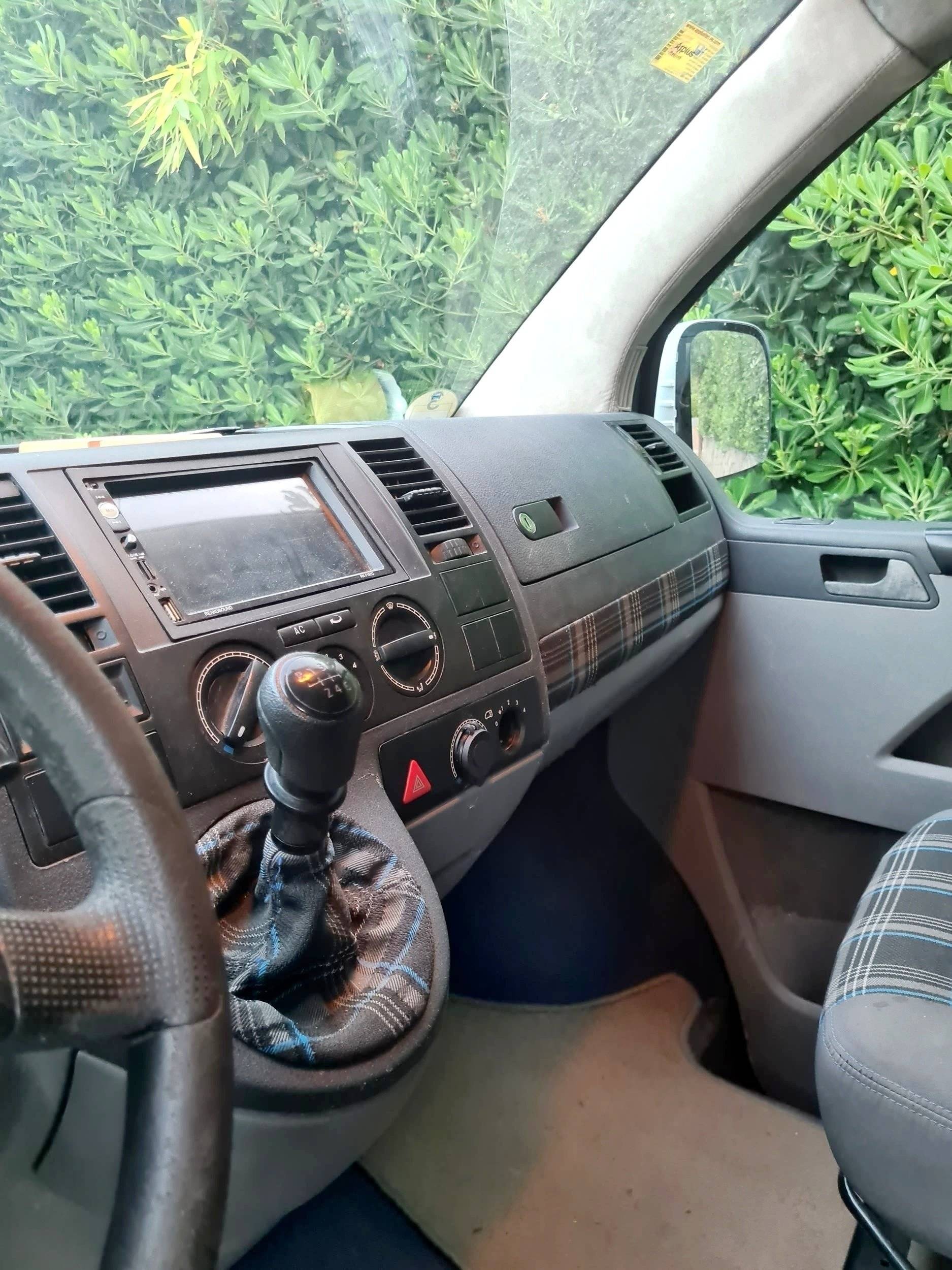 Volkswagen T5 California