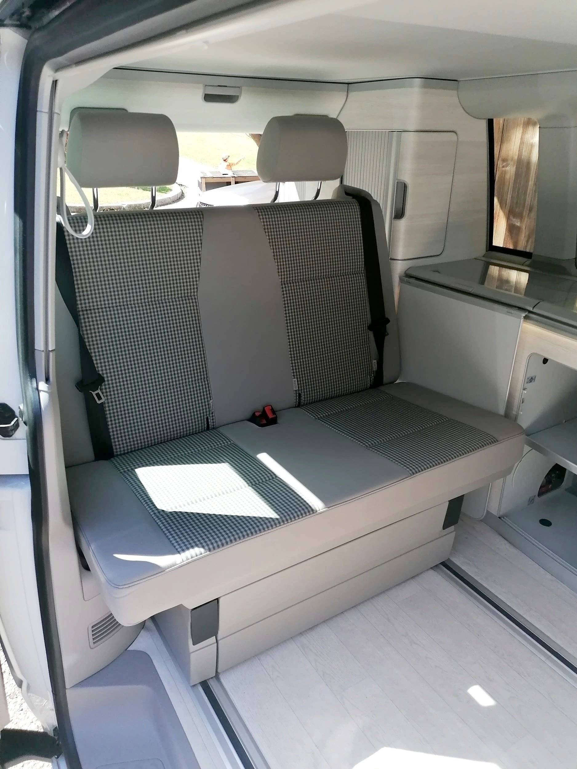 Volkswagen Volkswagen T6 California COAST