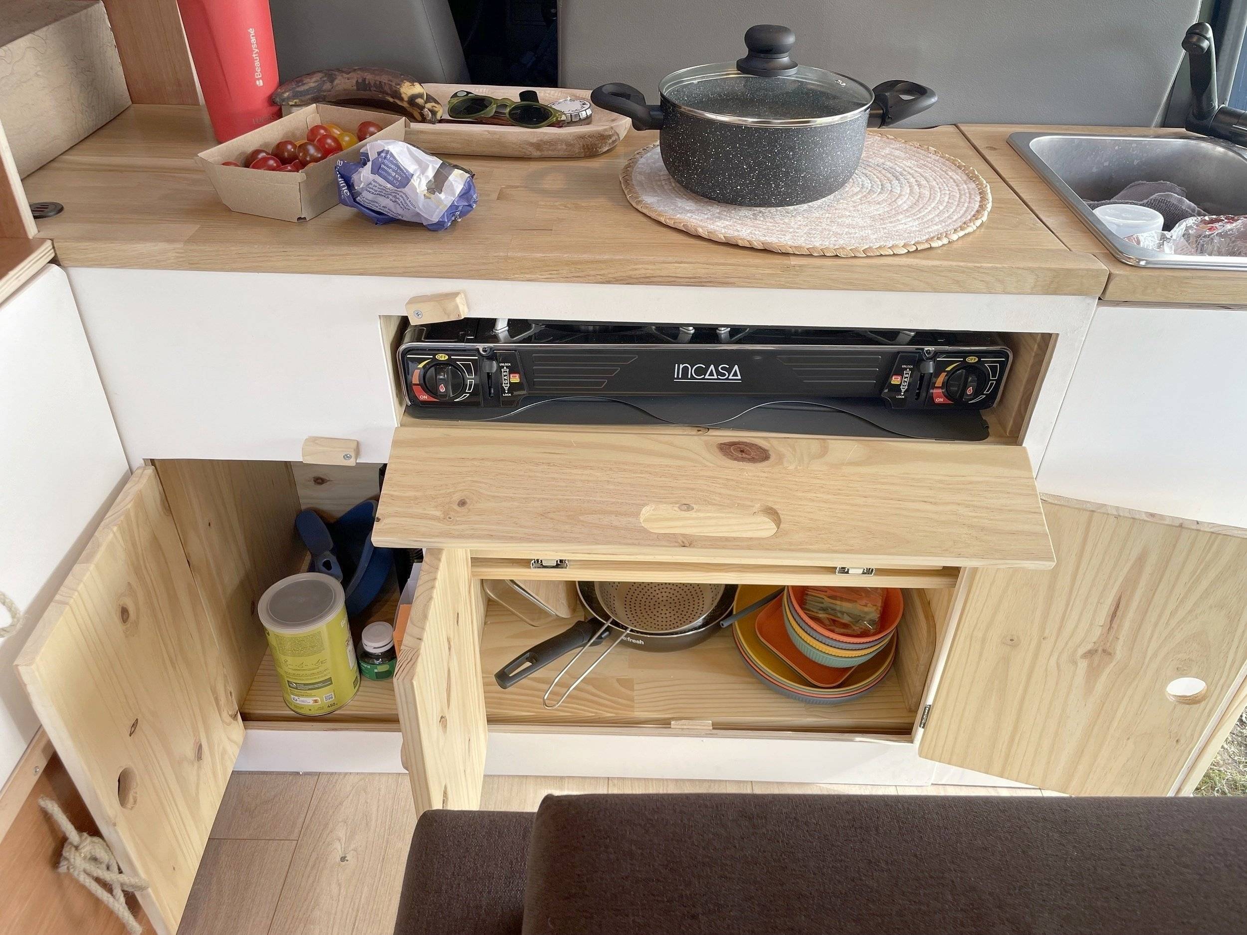 Angolo cucina Volkswagen Volkswagen T5 - Yescapa