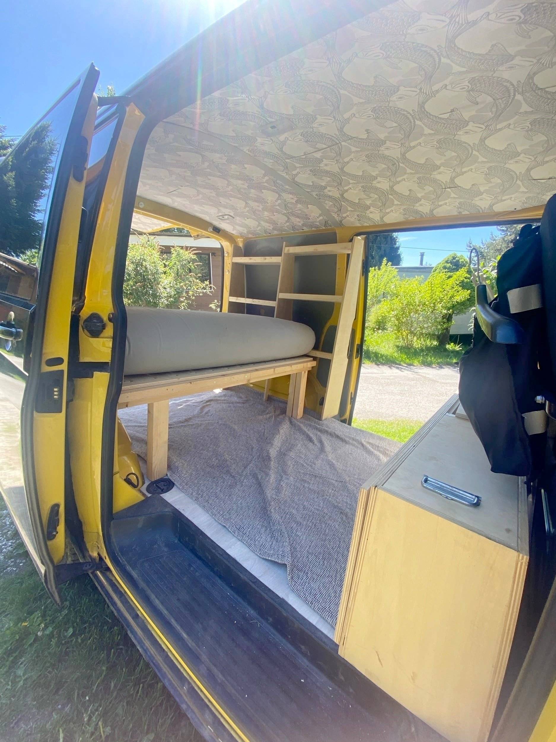 Volkswagen T5 2 l 84 ch