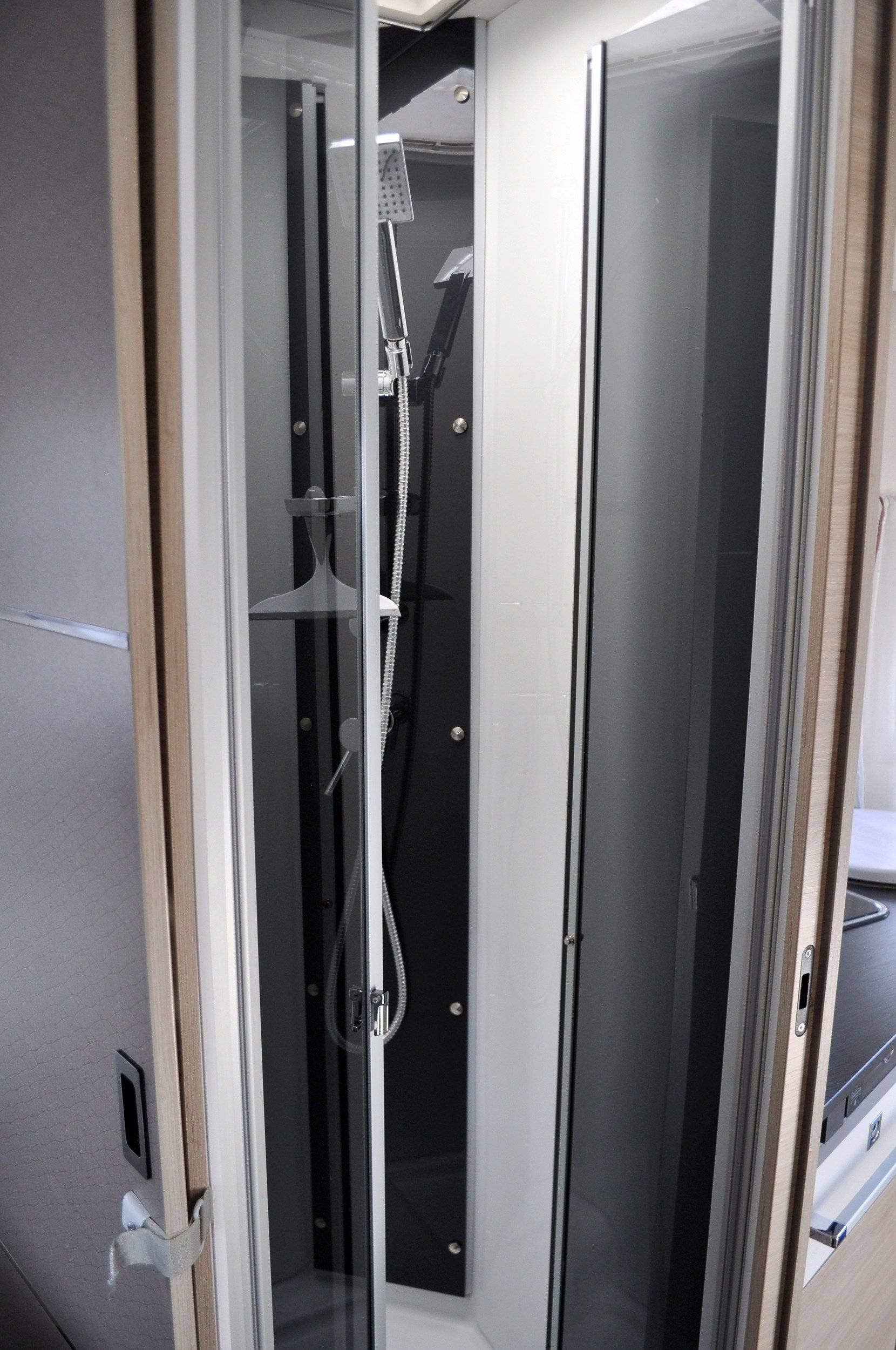 Challenger Challenger 328 VIP 