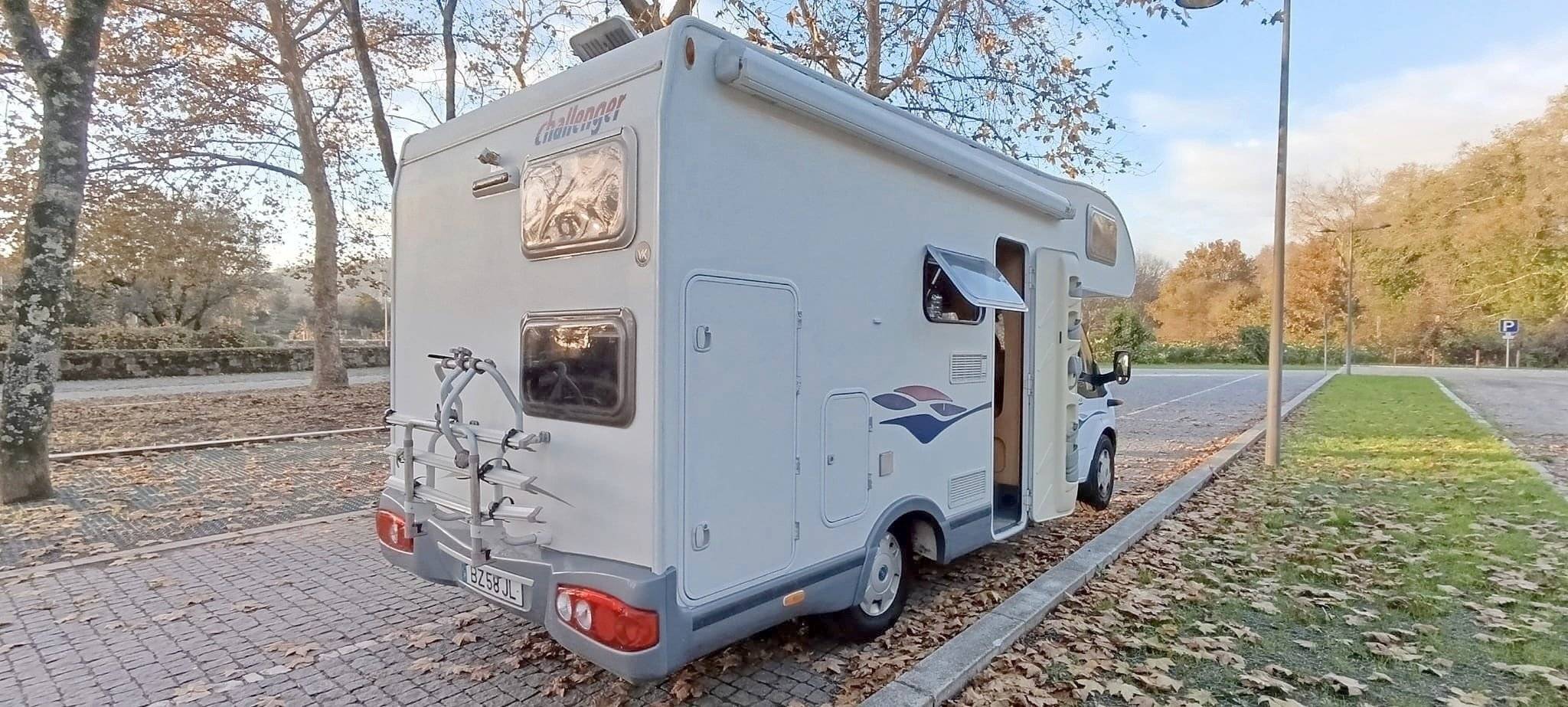 Challenger Transit 2,2 l 140 ch