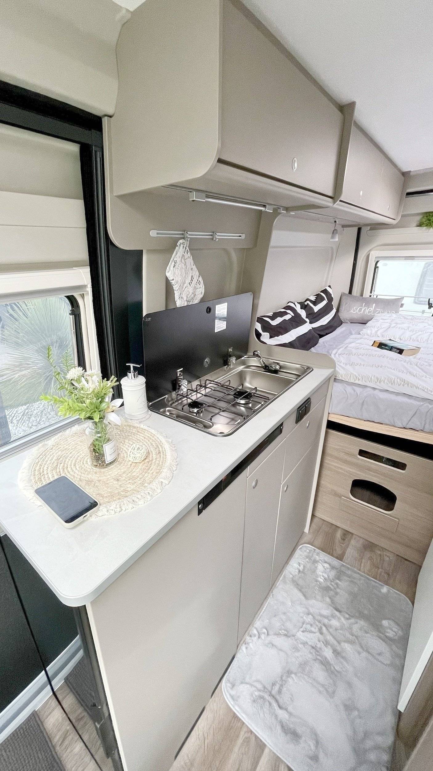 Carado Camper Van 600