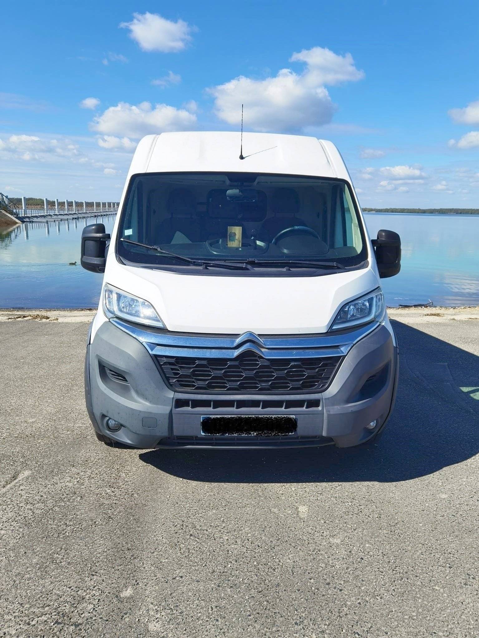 artisan Citroën jumper