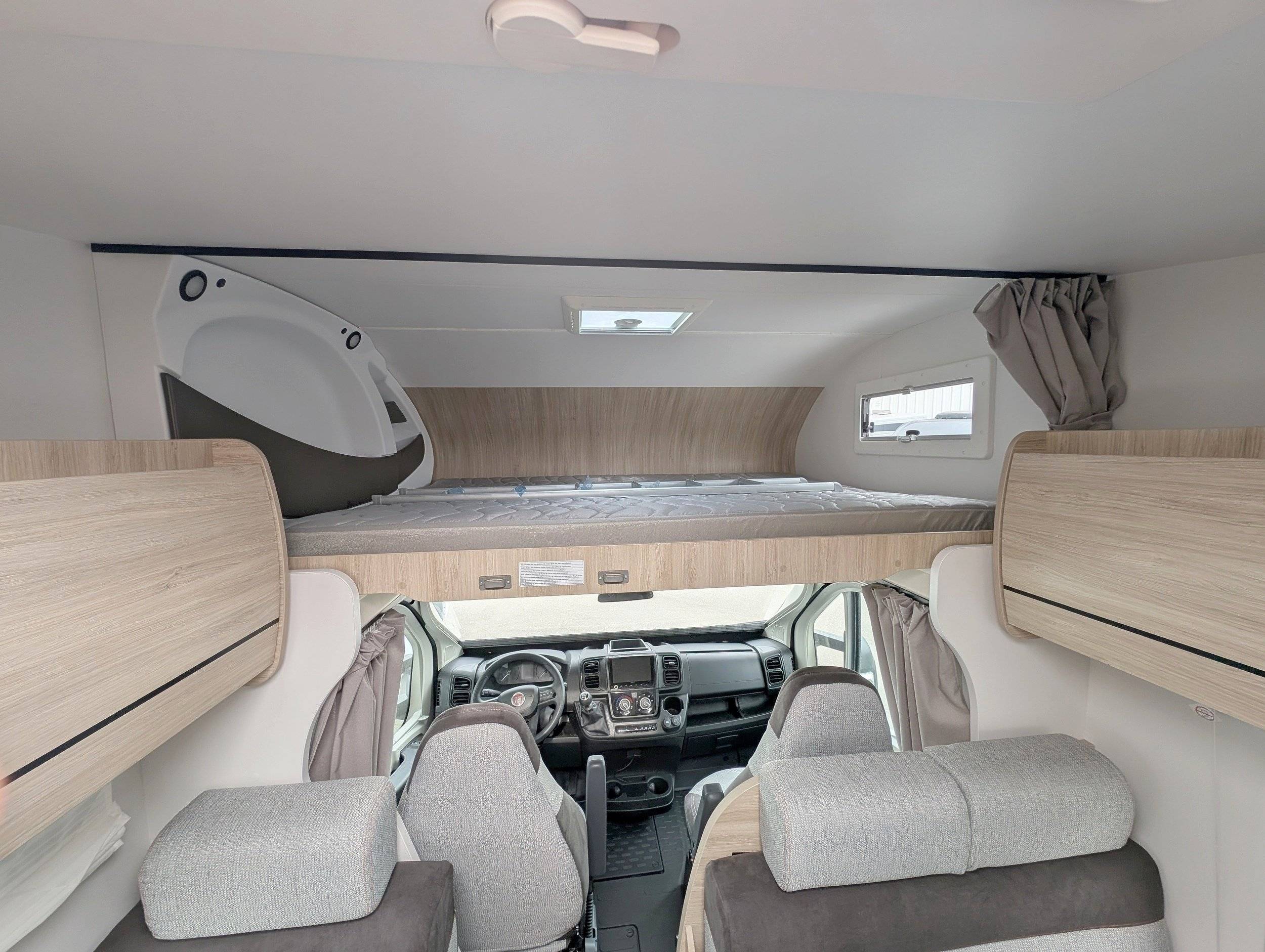 Slaapplaatsen Fiat Fiat ducato - Yescapa