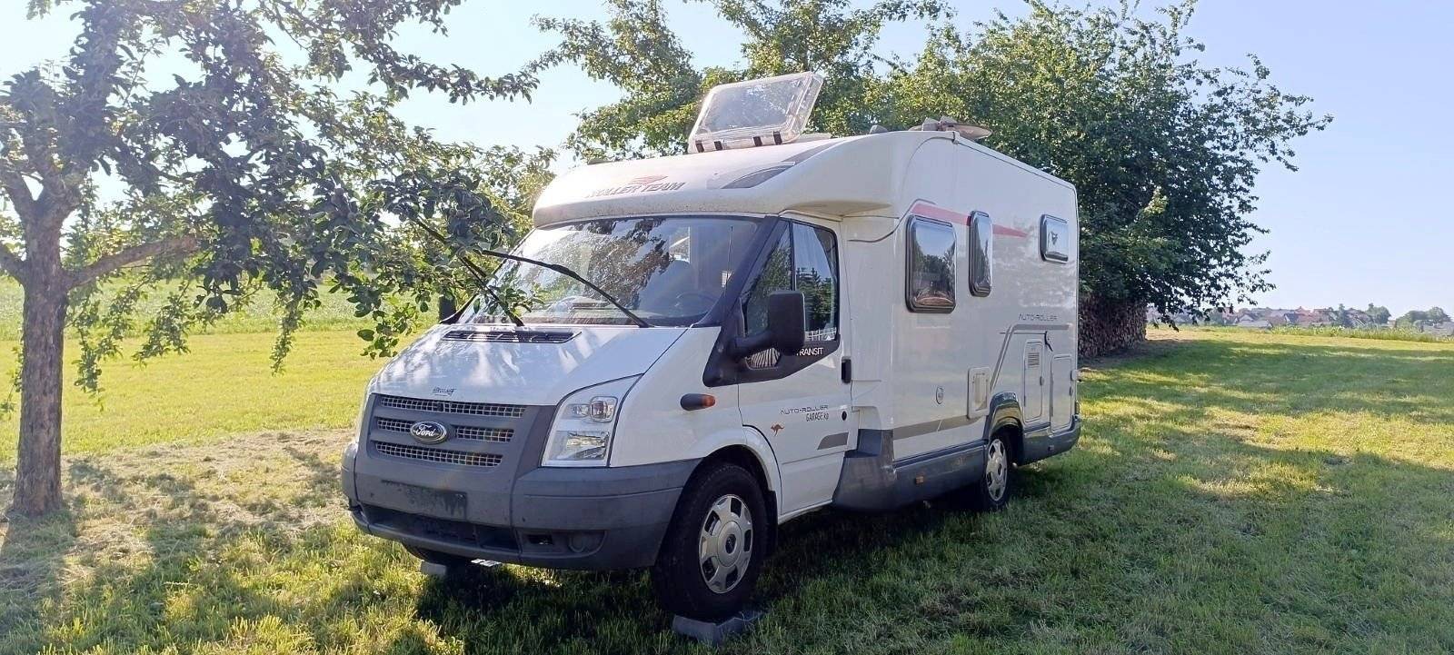 Voorkant 3/4 Ford Ford Transit - Yescapa