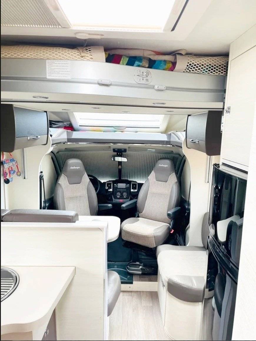 Challenger Cahllenger MAGEO 387