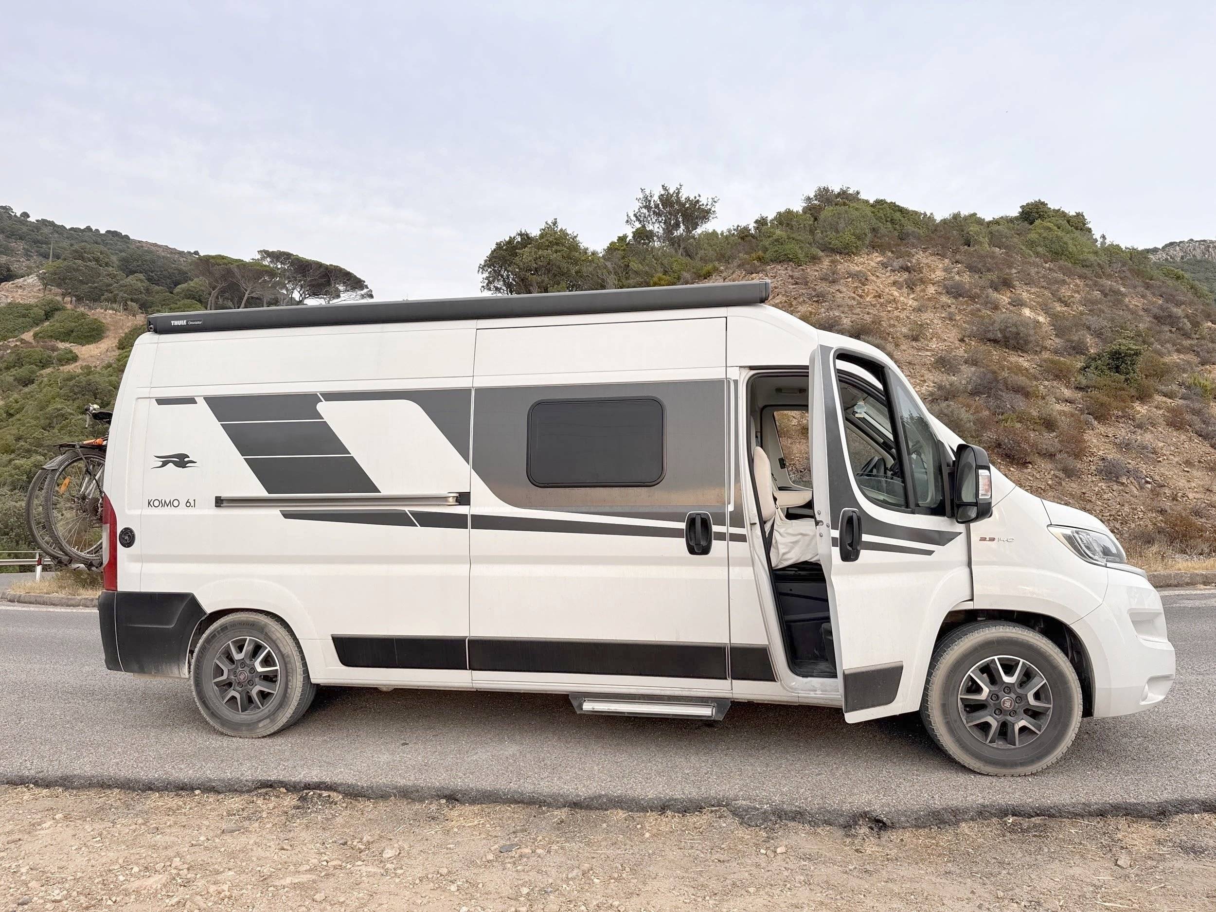 Ansicht von hinten Fiat Ducato 2,3 l 120 ch. - Yescapa