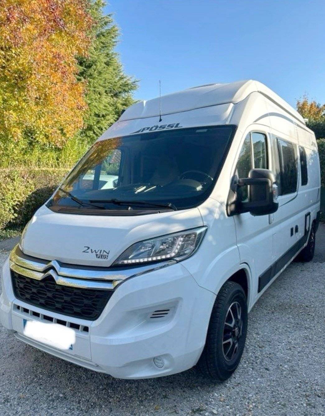 Vista frontale a ¾ Citroën Citroën - Yescapa