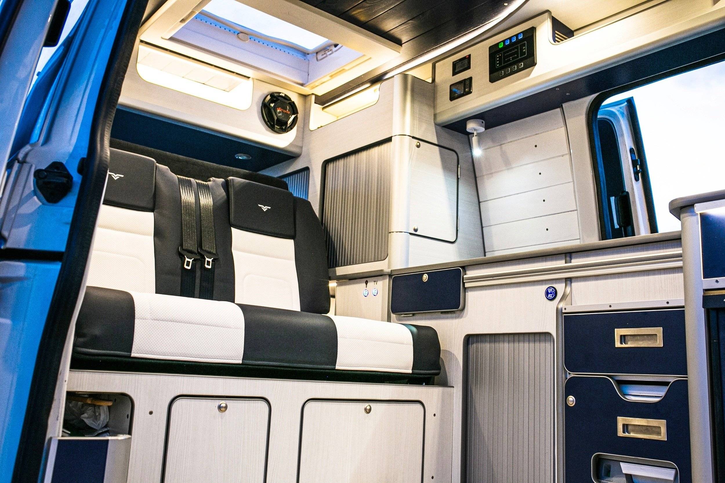 VW T5 Neptune by Yevana 